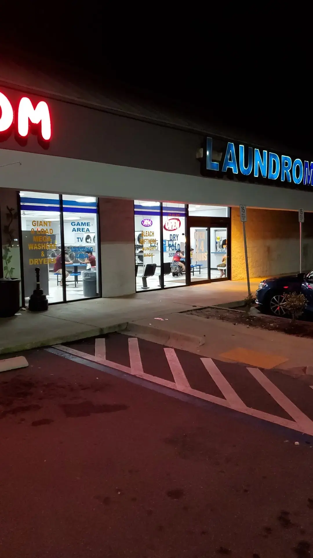 Patio Laundry thumbnail 8