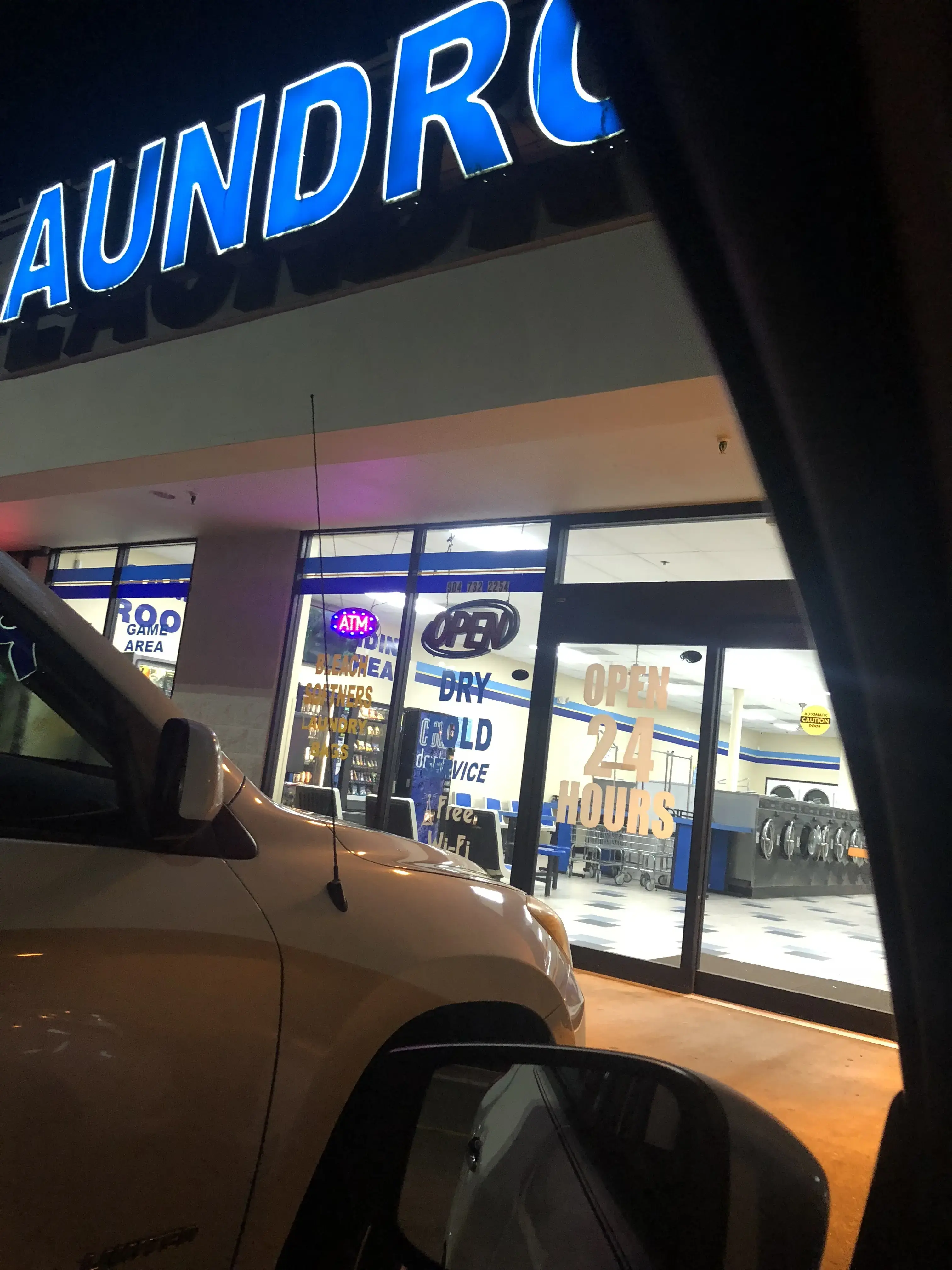 Patio Laundry - Image 13