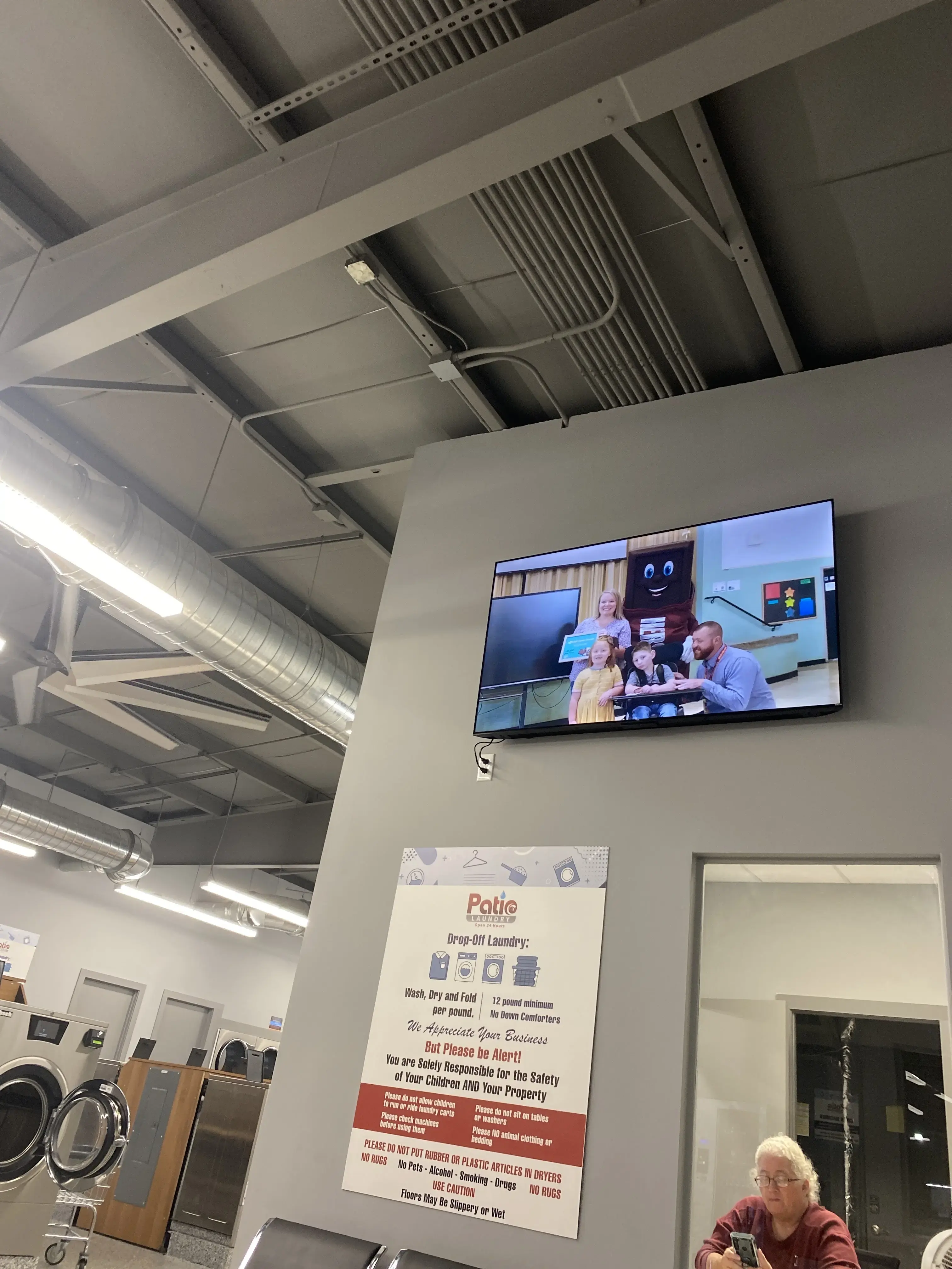 Patio Laundry Jax - Image 15