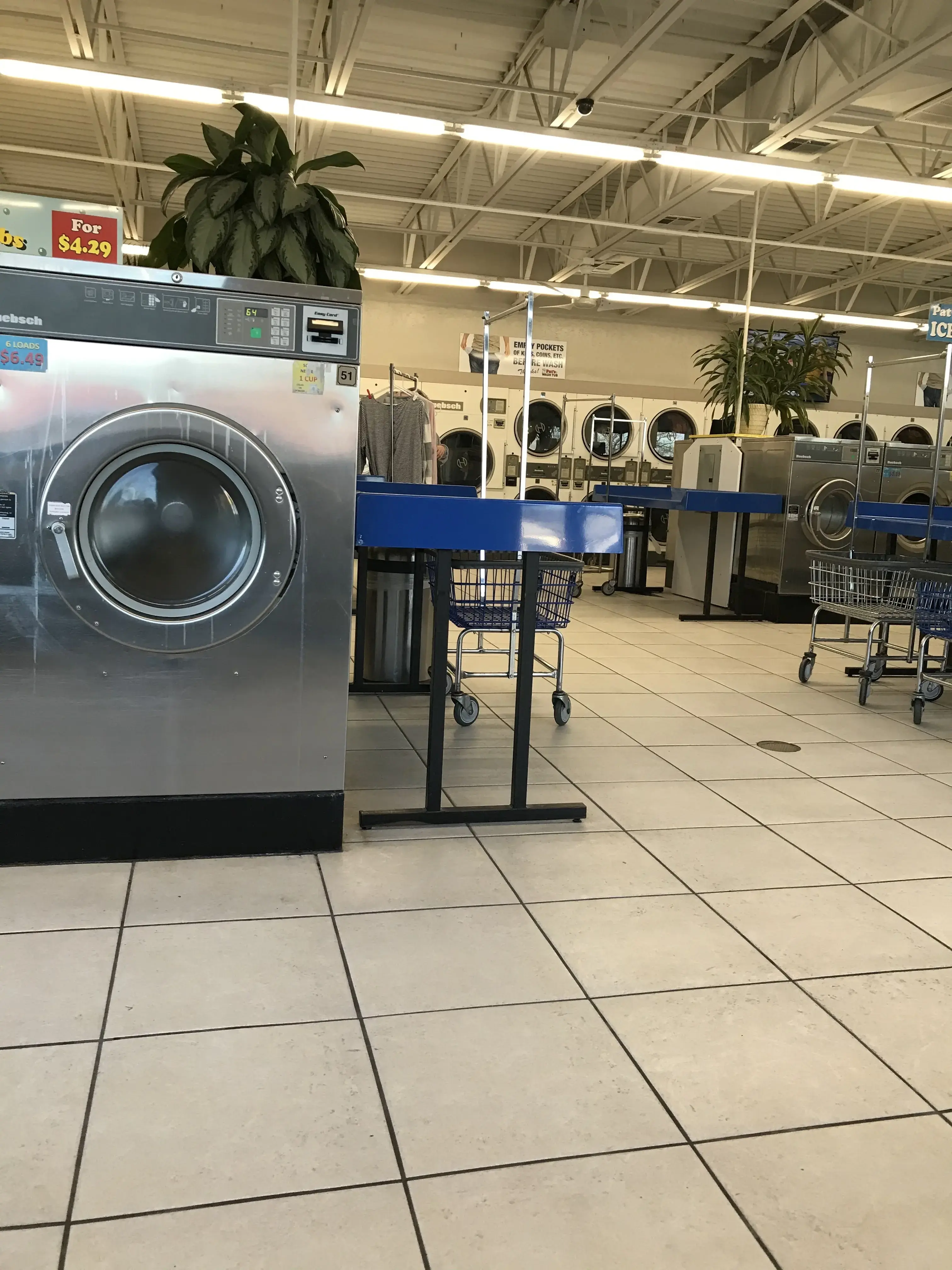 Pat's Wash Tub location