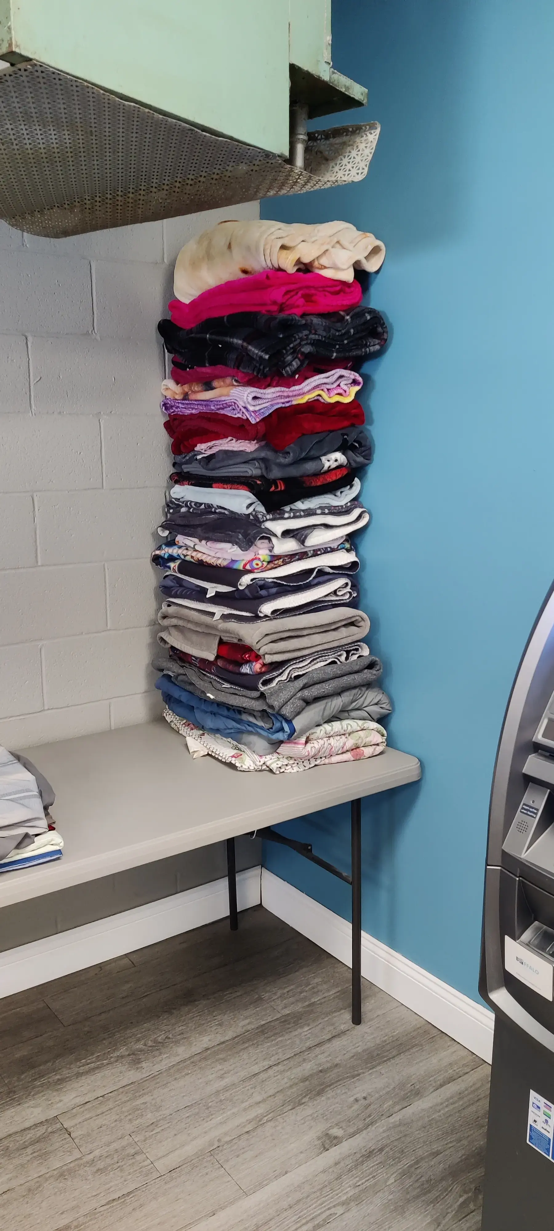 Payne Ave Laundromat thumbnail 12