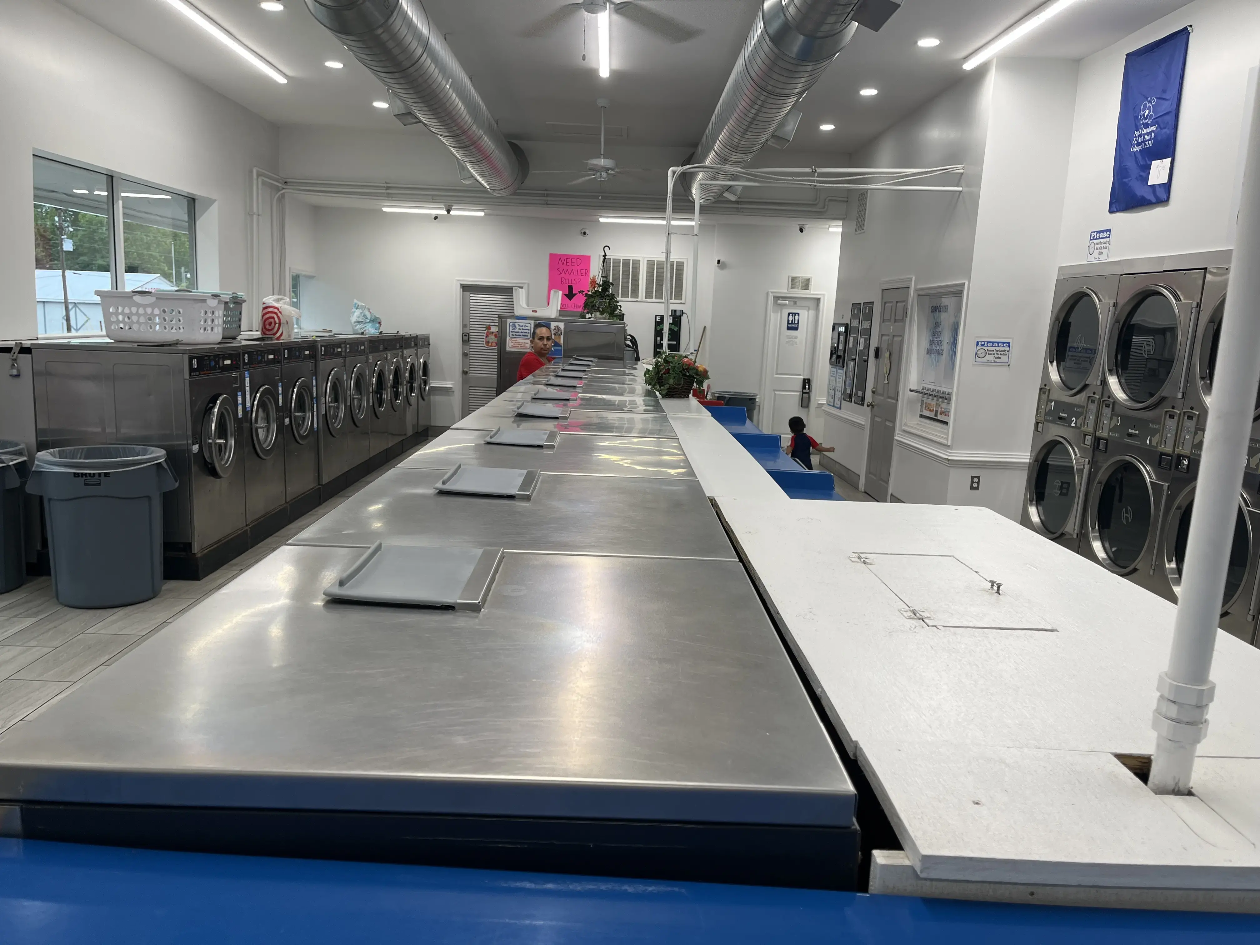 Payne's Laundromat - Image 14