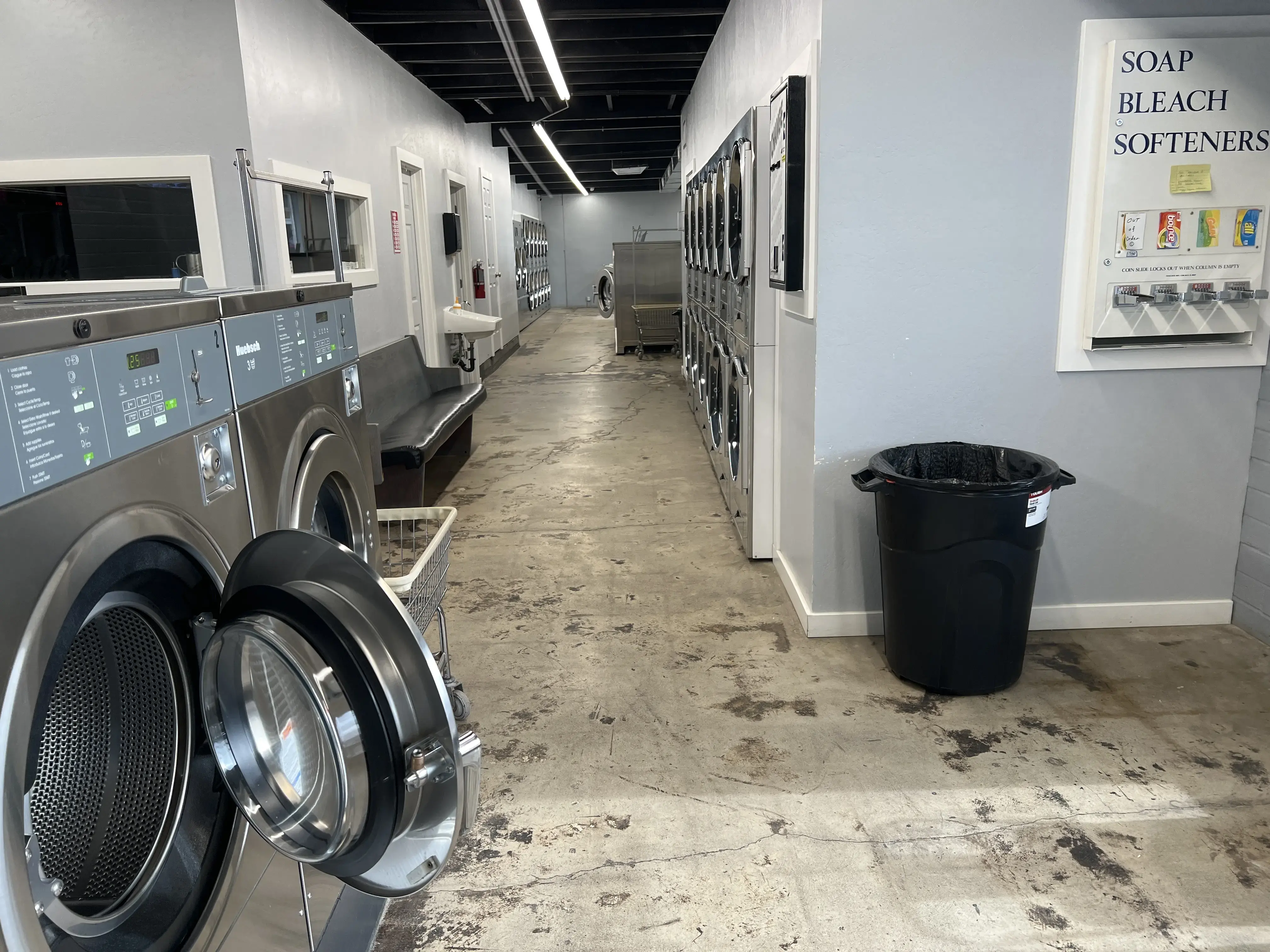 PCS Wash & Go Laundromat thumbnail 9