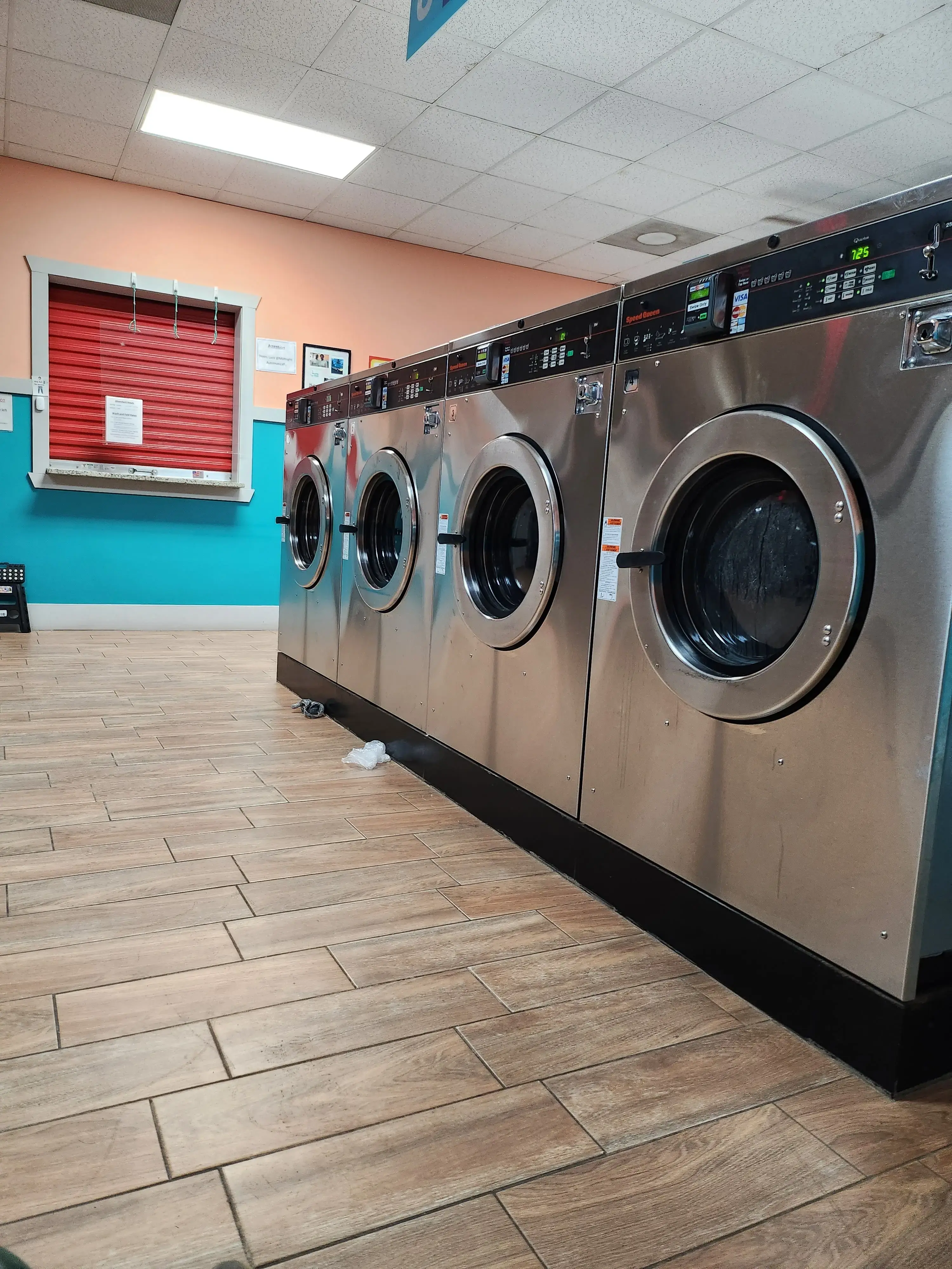 Peachy Clean Laundromat thumbnail 18