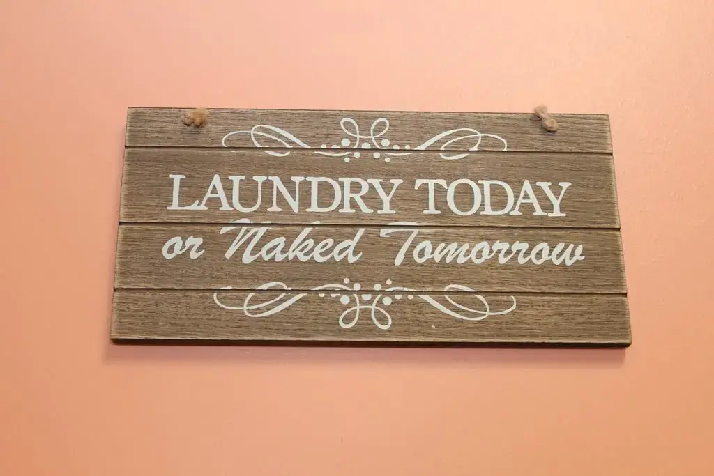 Peachy Clean Laundromat thumbnail 9