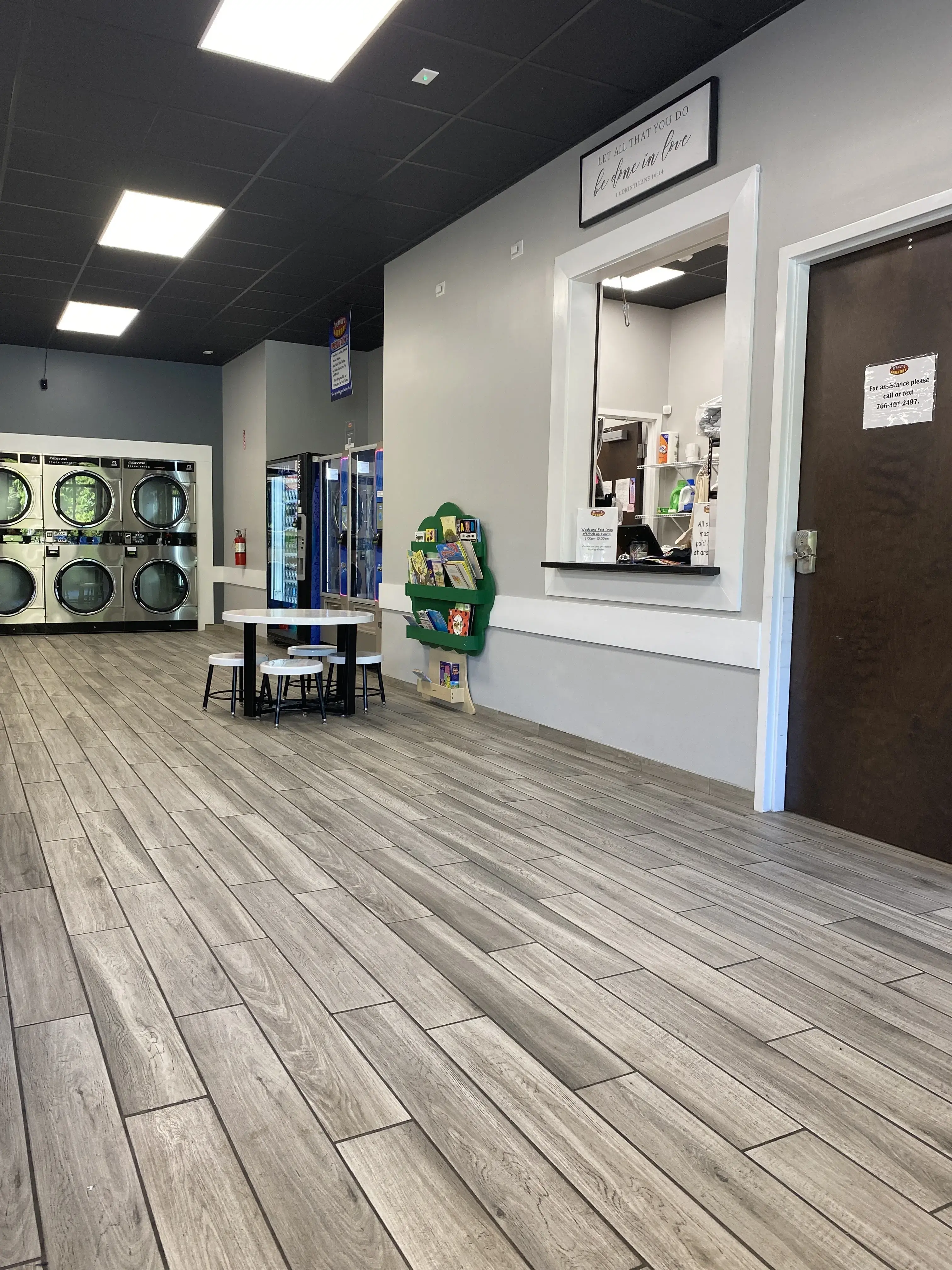 Peanut's Laundry - Image 4