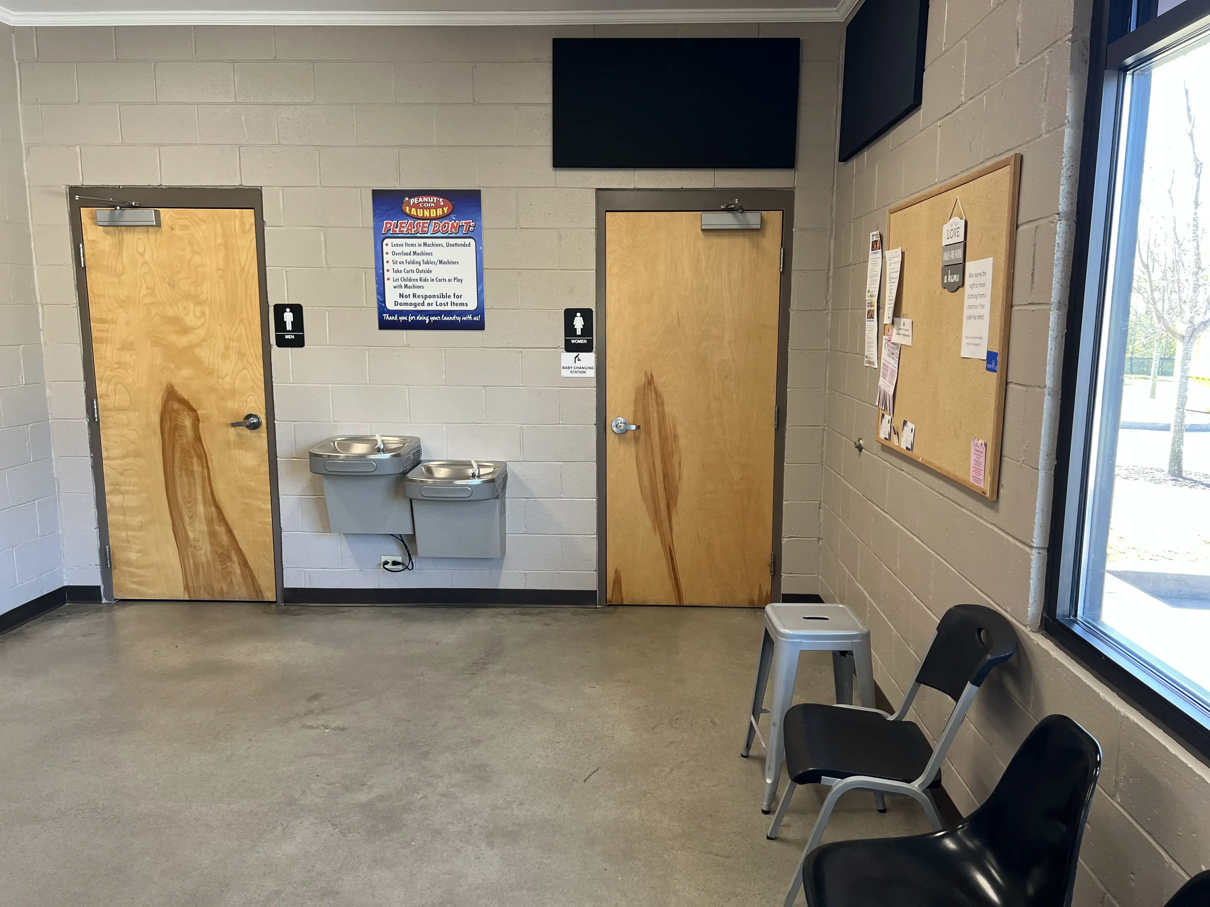 Peanut's Laundry - Image 13