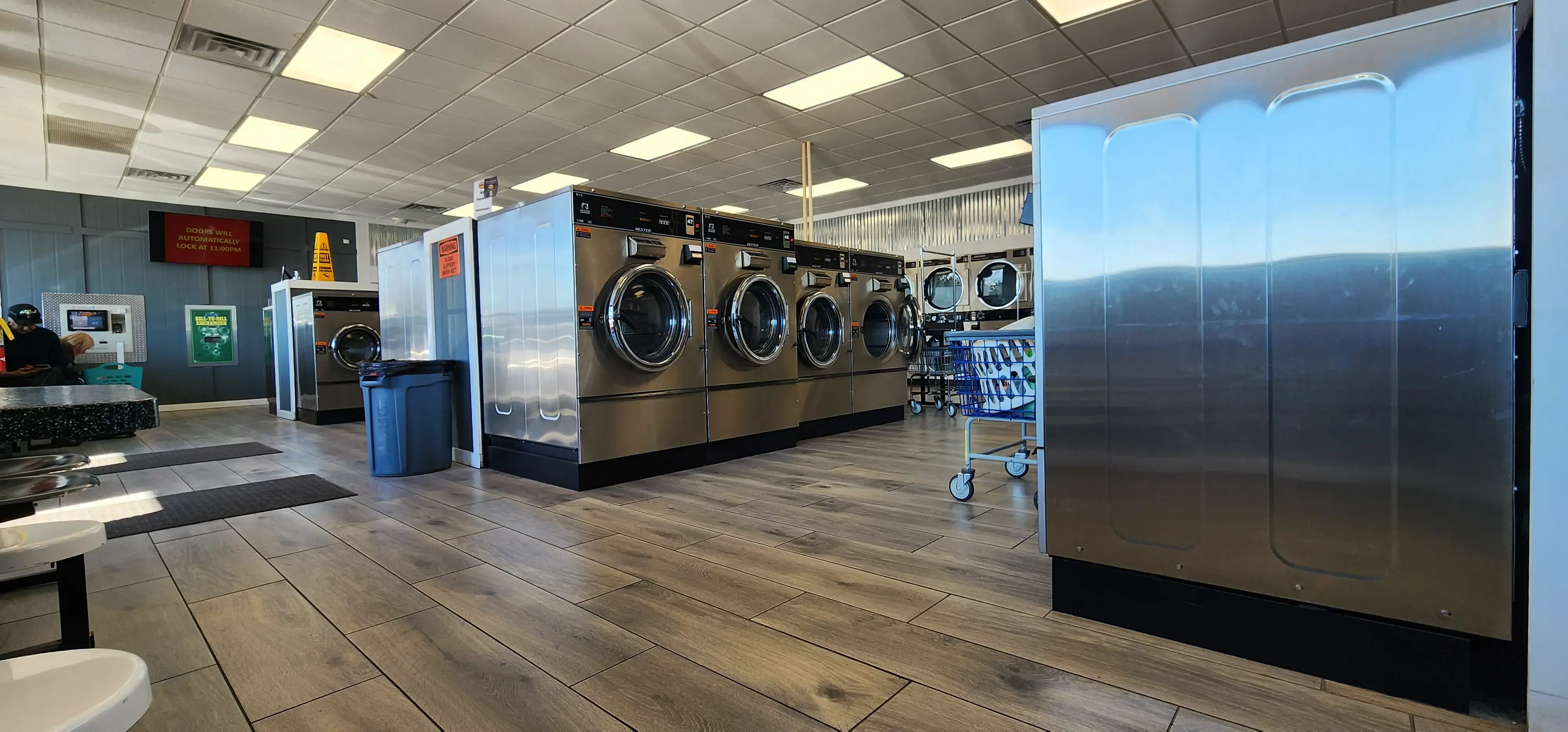 Peanut's Laundry - Image 13
