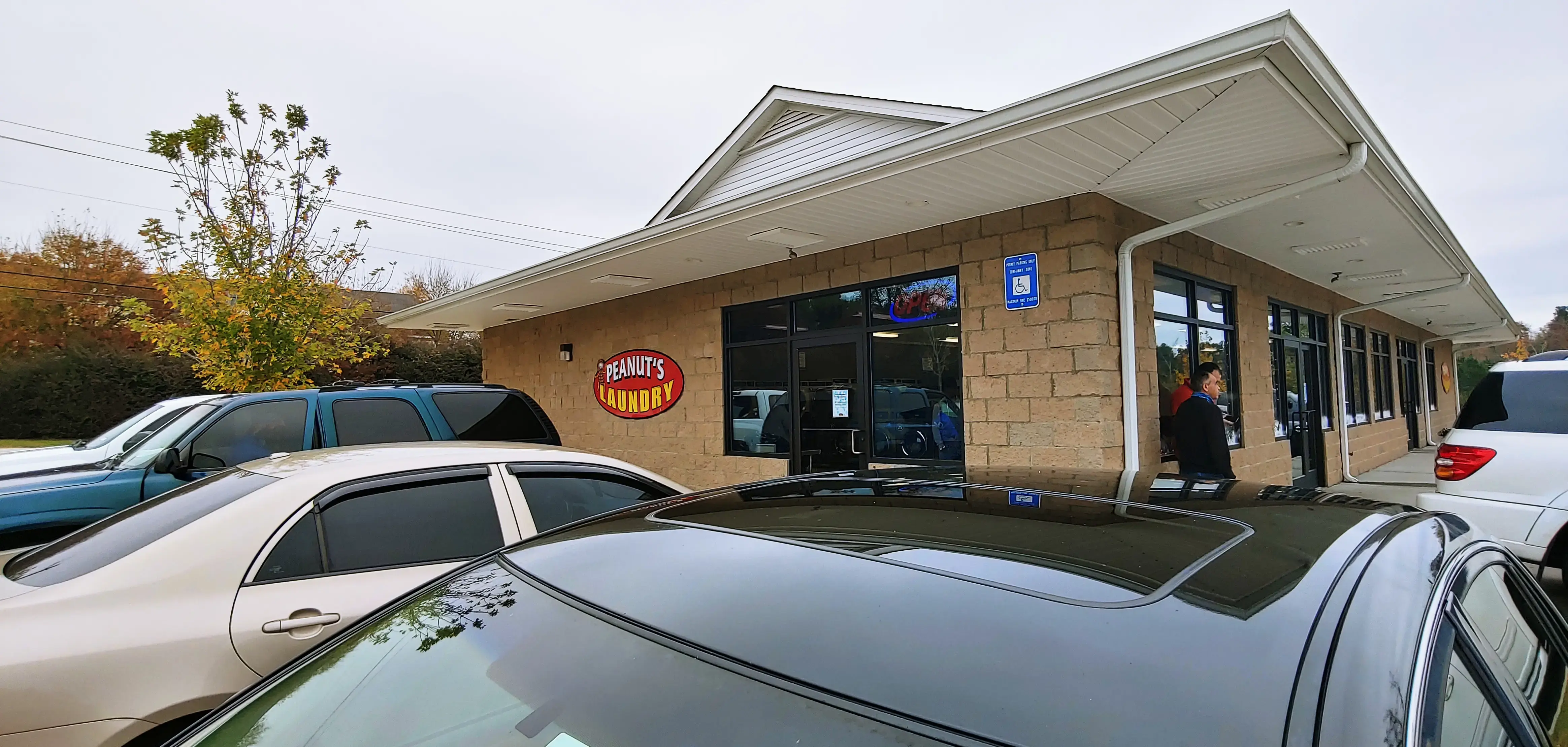 Peanut's Laundry - Image 16