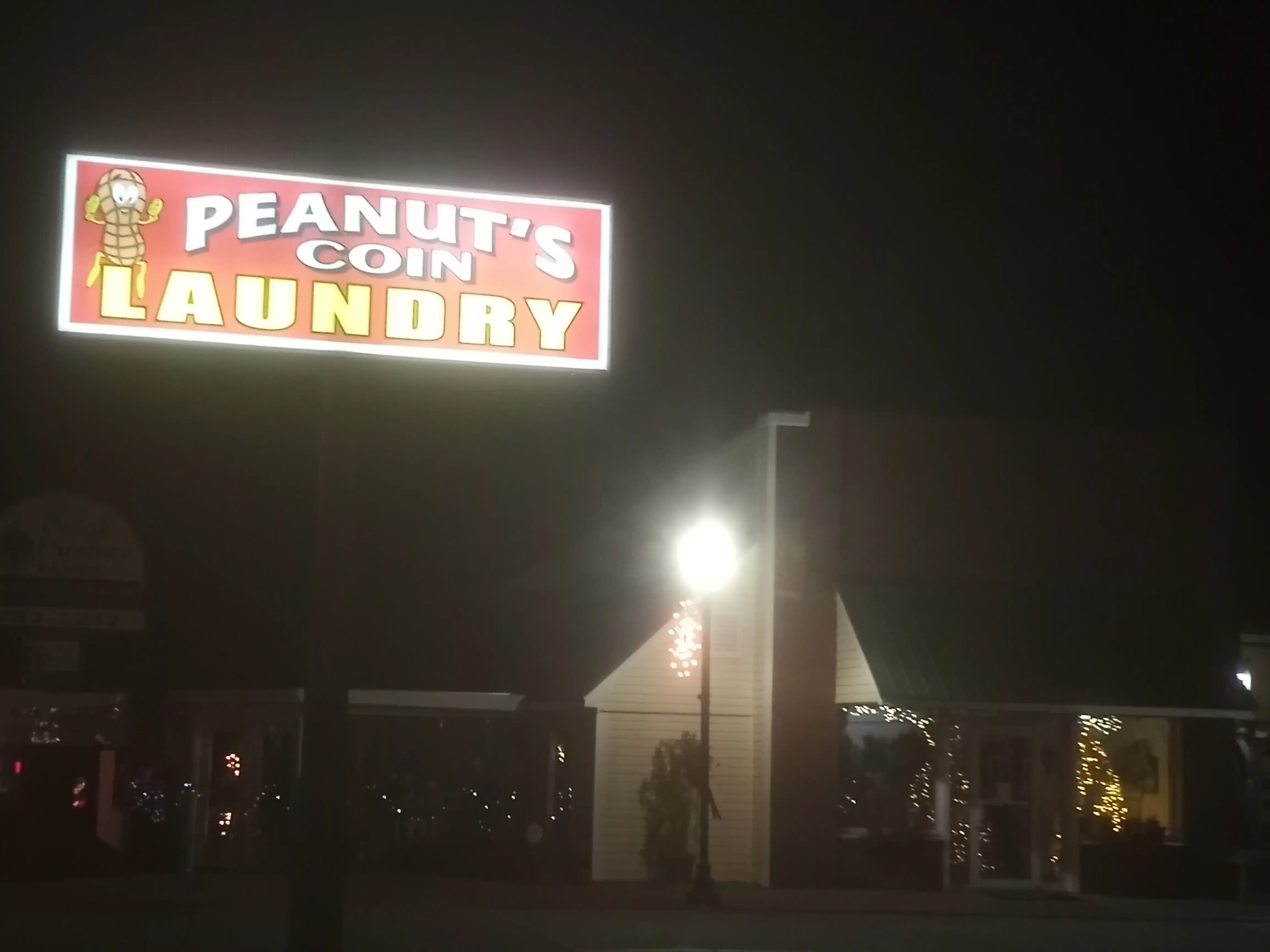 Peanut’s Laundry thumbnail 12