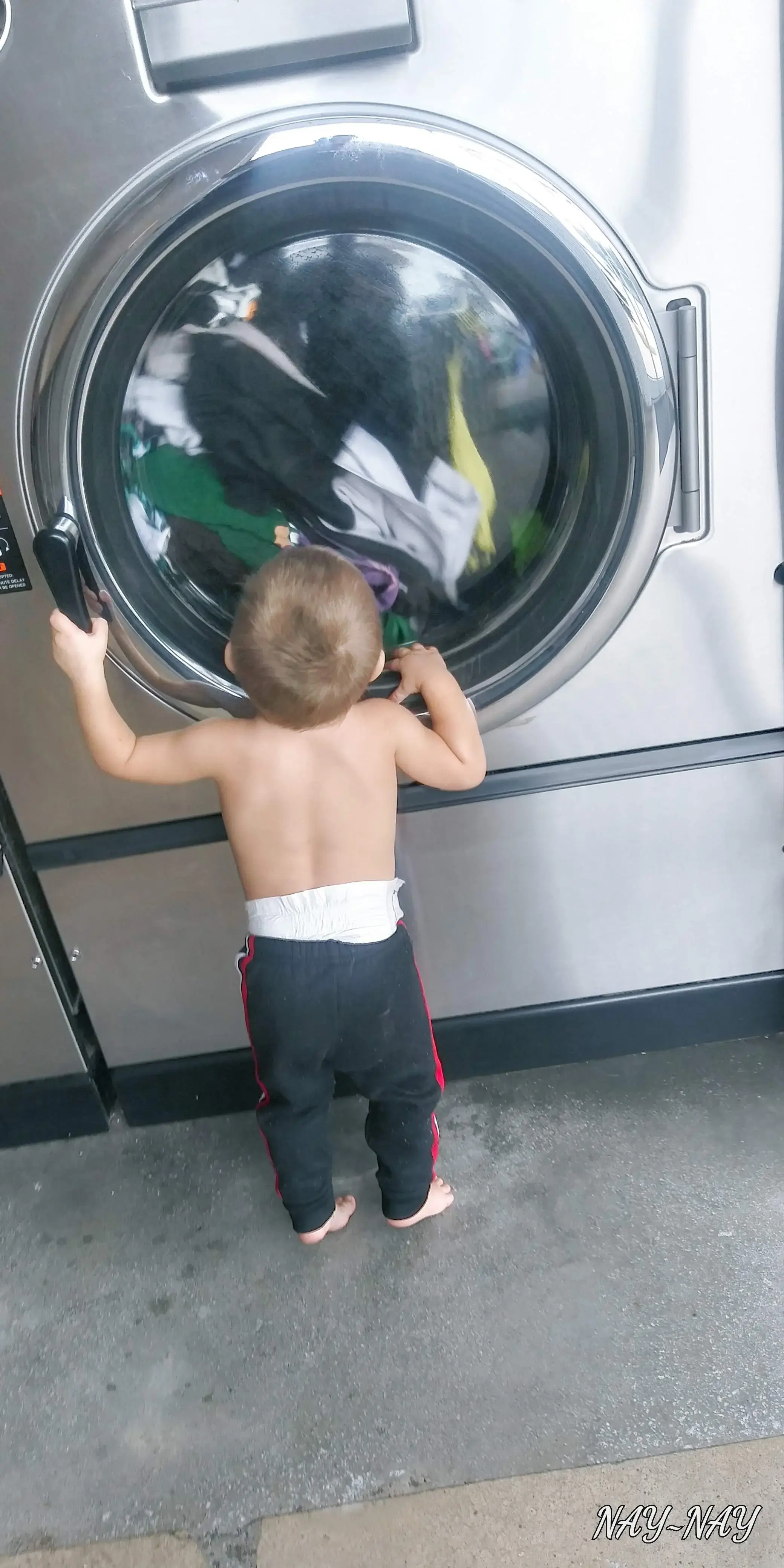 Peanut’s Laundry thumbnail 14