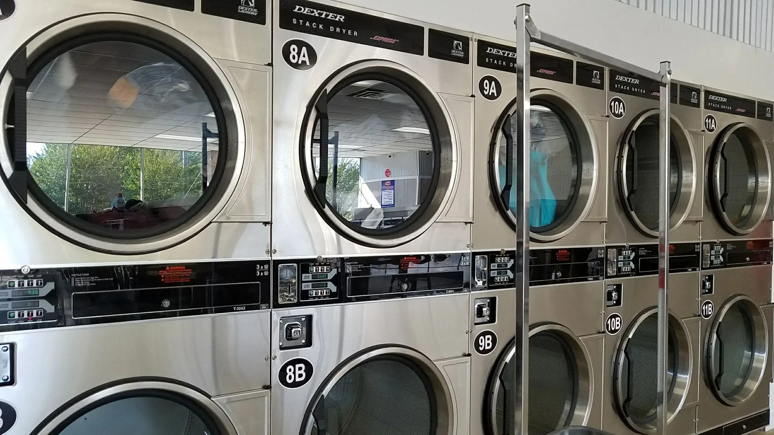 Peanut’s Laundry thumbnail 13