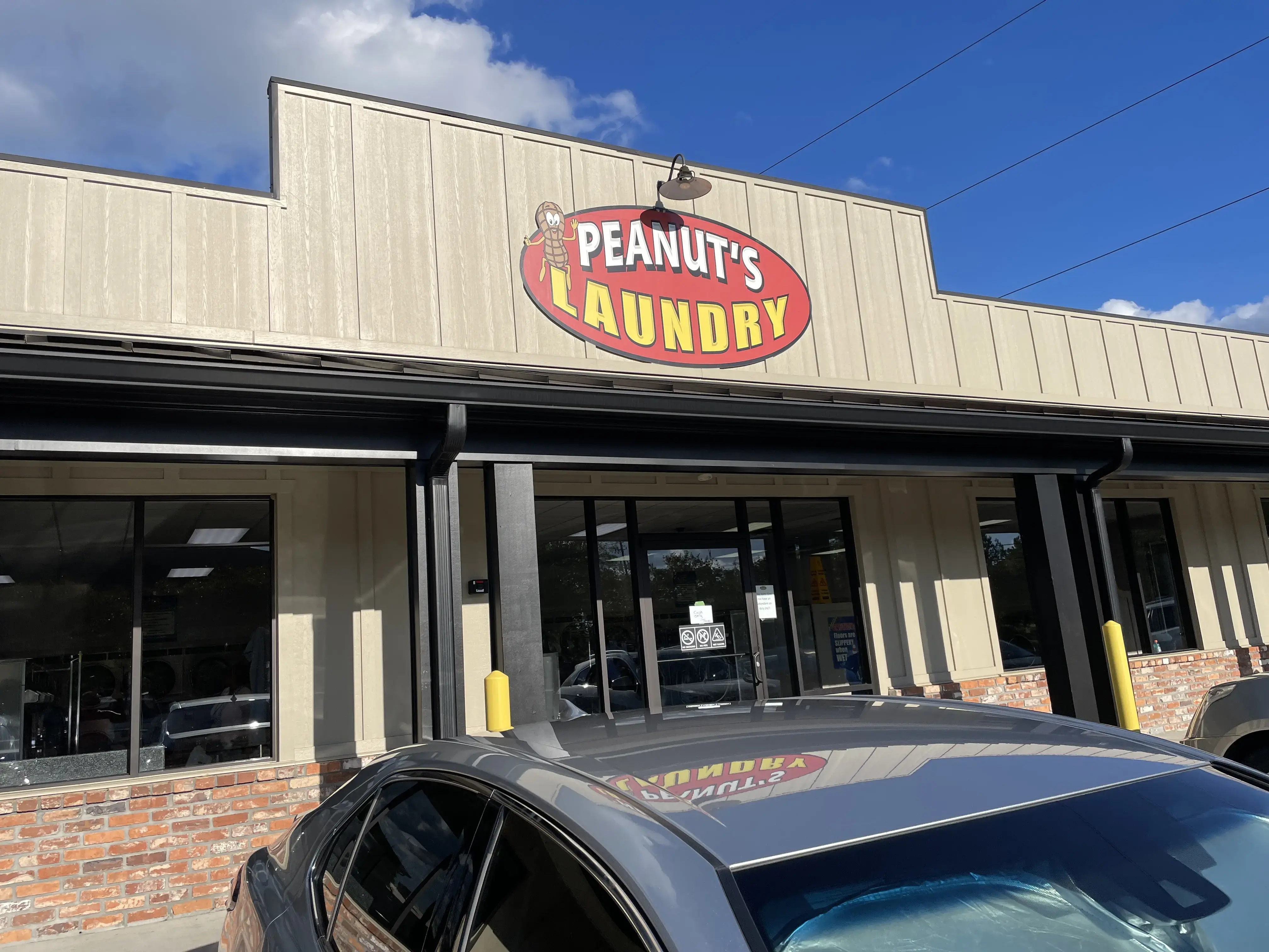 Peanut's Laundry - Image 2