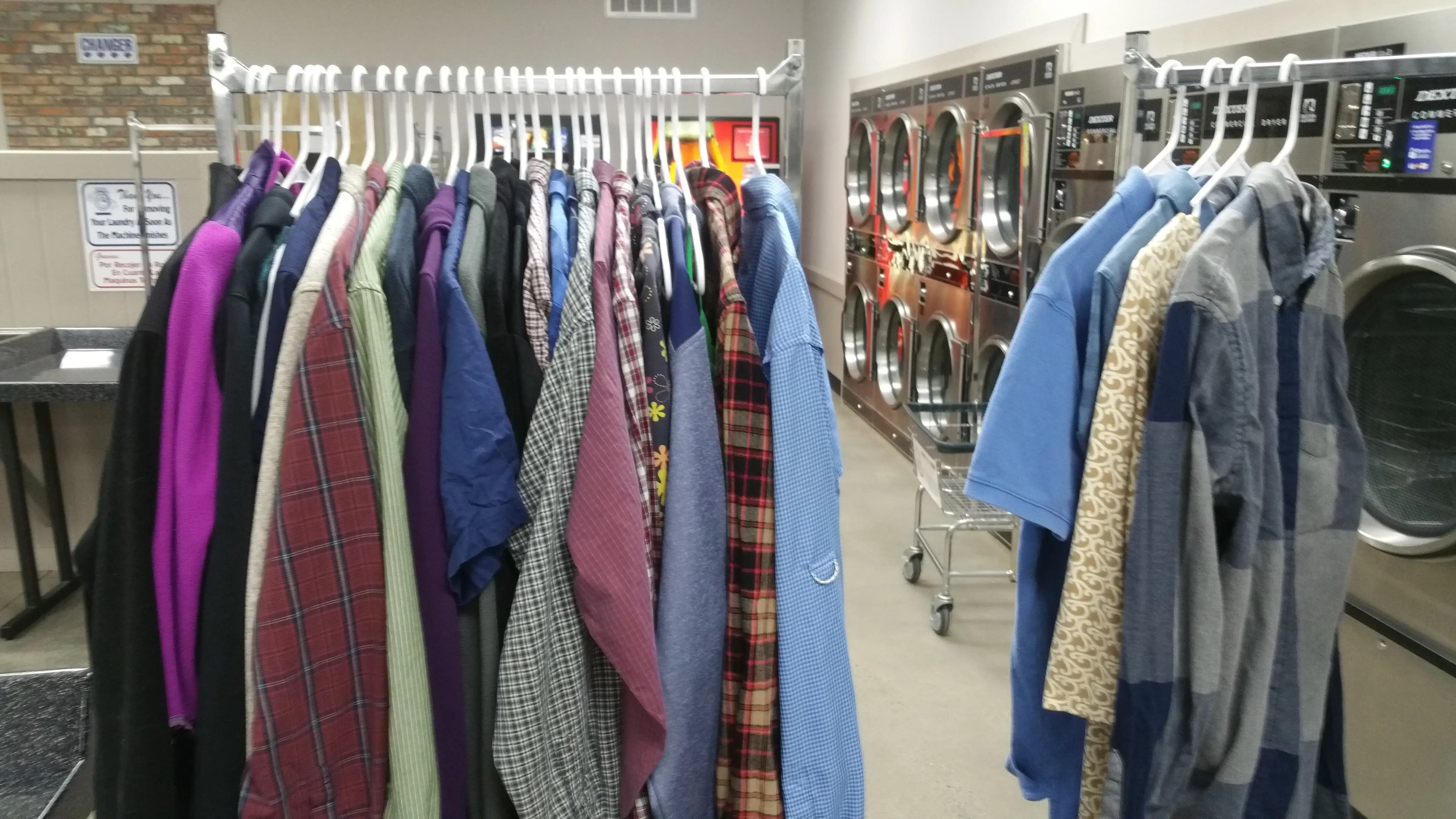 Peanut's Laundry - Image 16