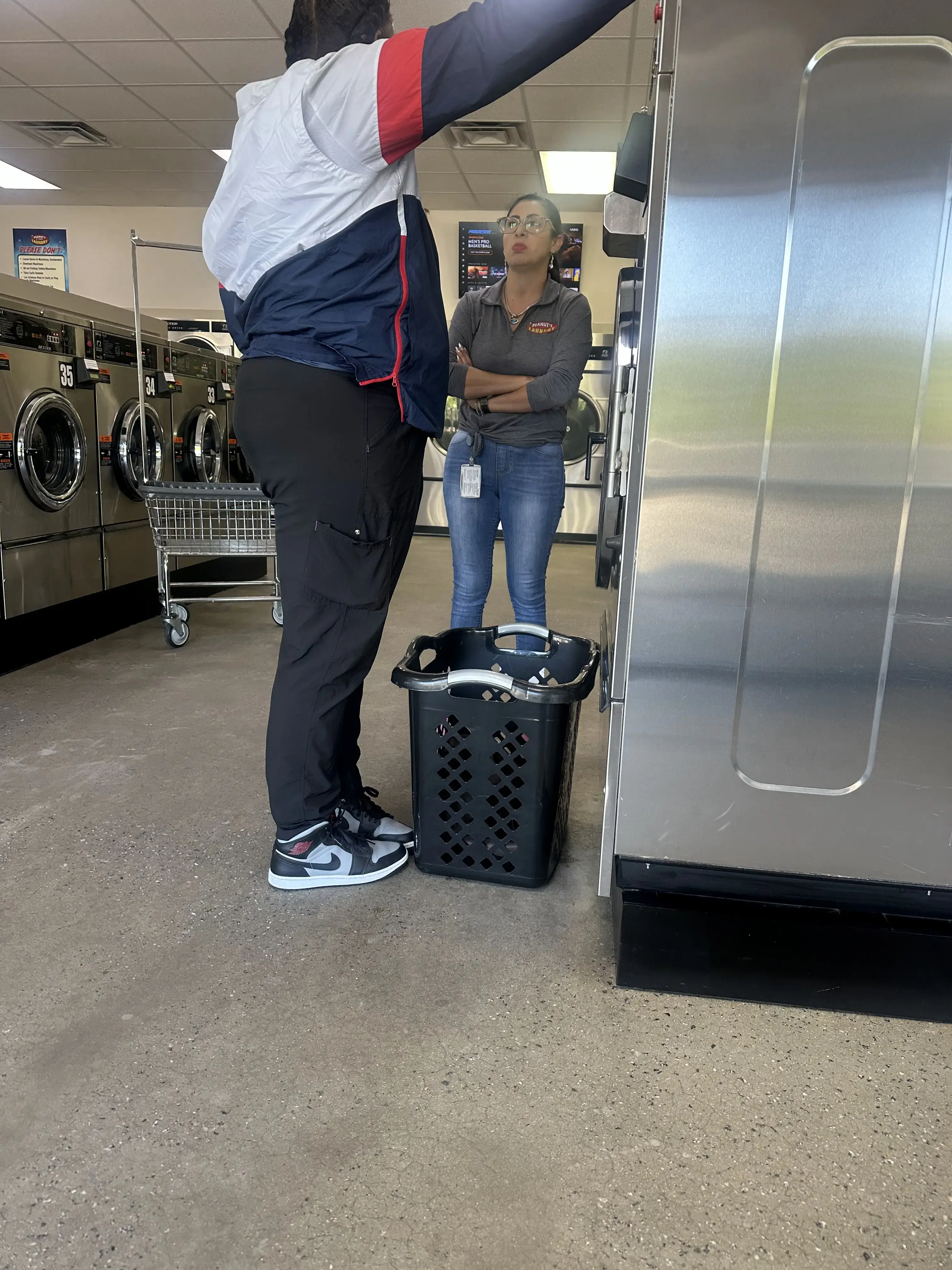 Peanut's Laundry - Image 18