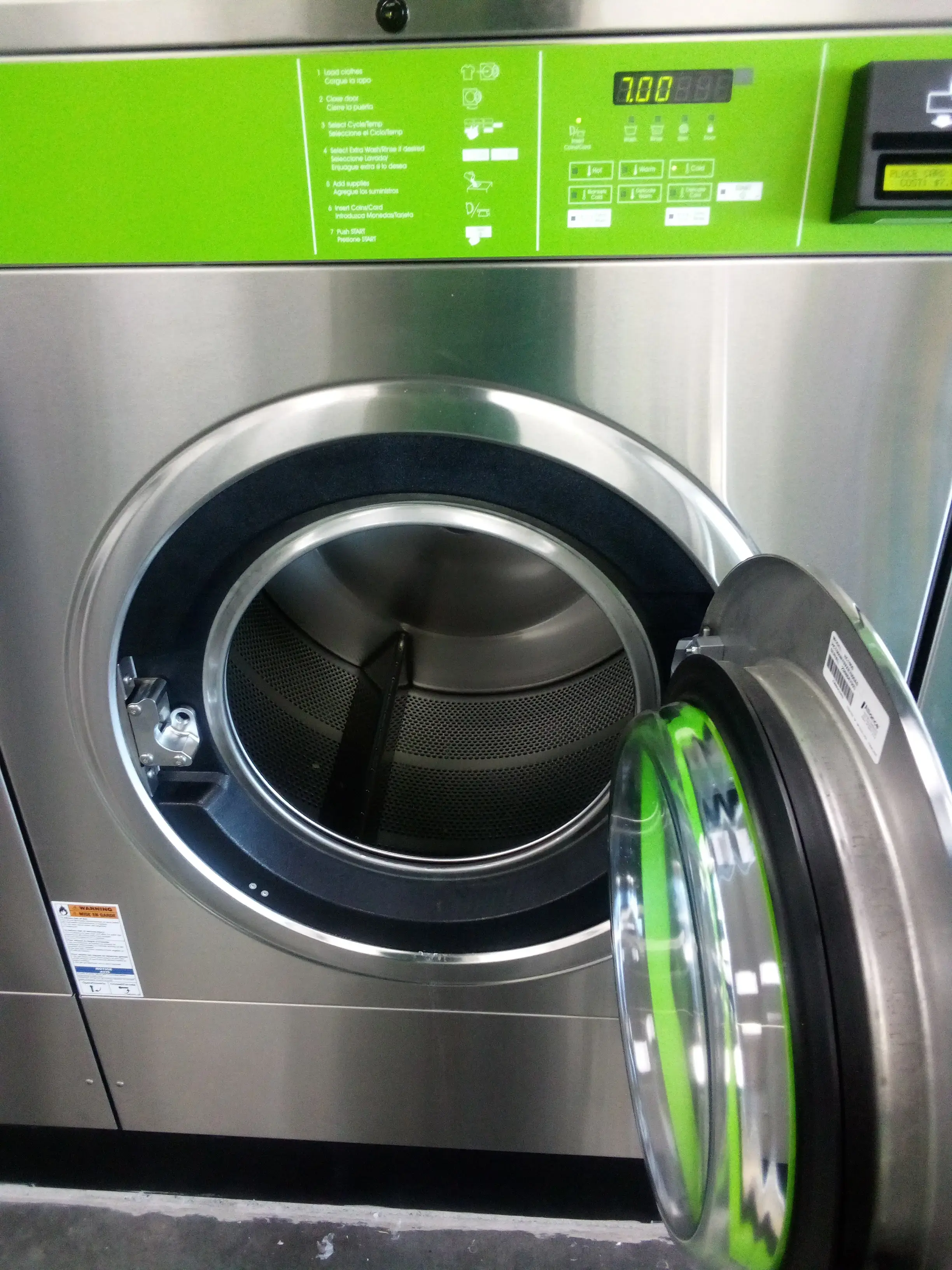 Peanut's Laundry - Image 2