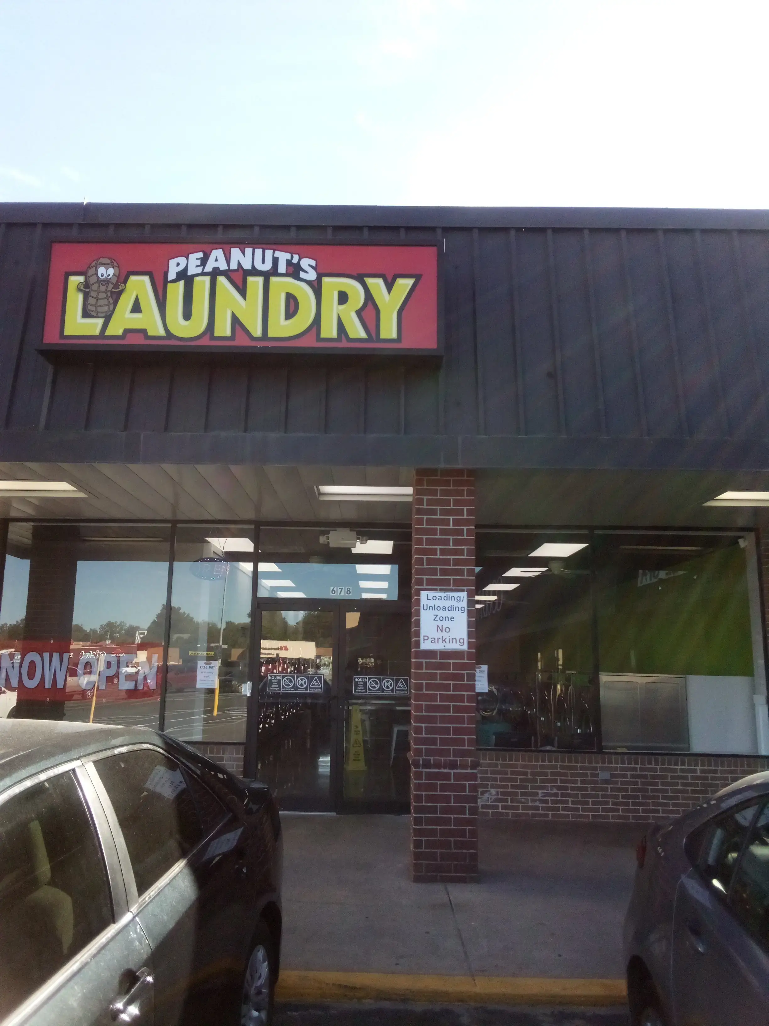 Peanut's Laundry - Image 7