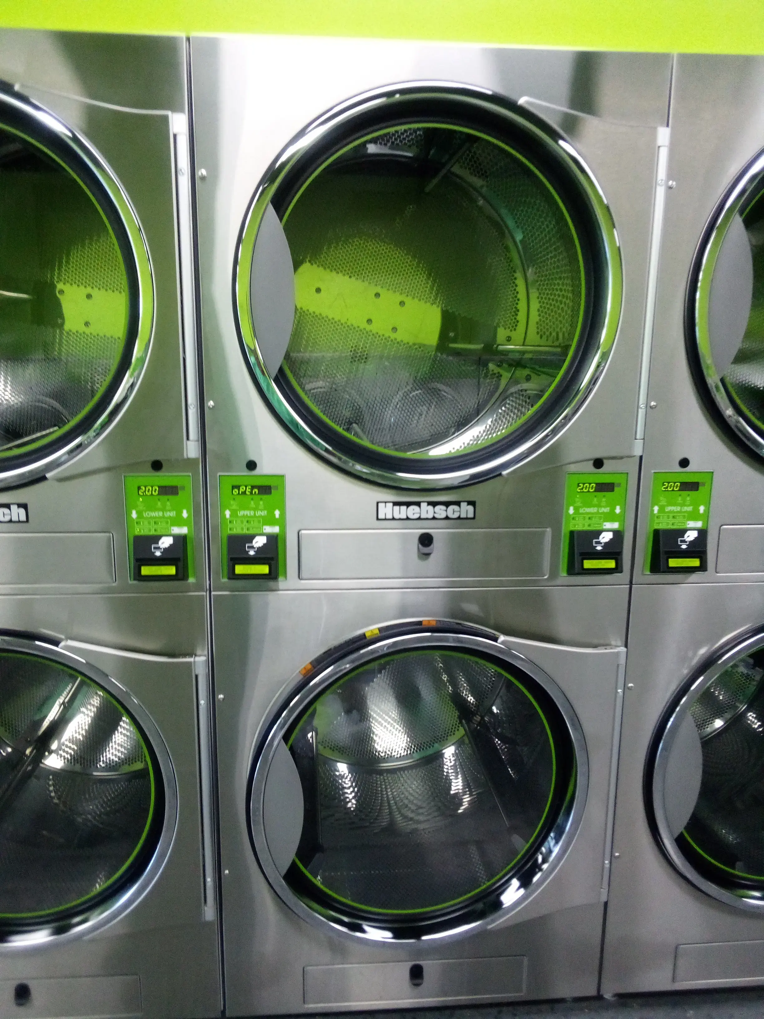 Peanut's Laundry - Image 4