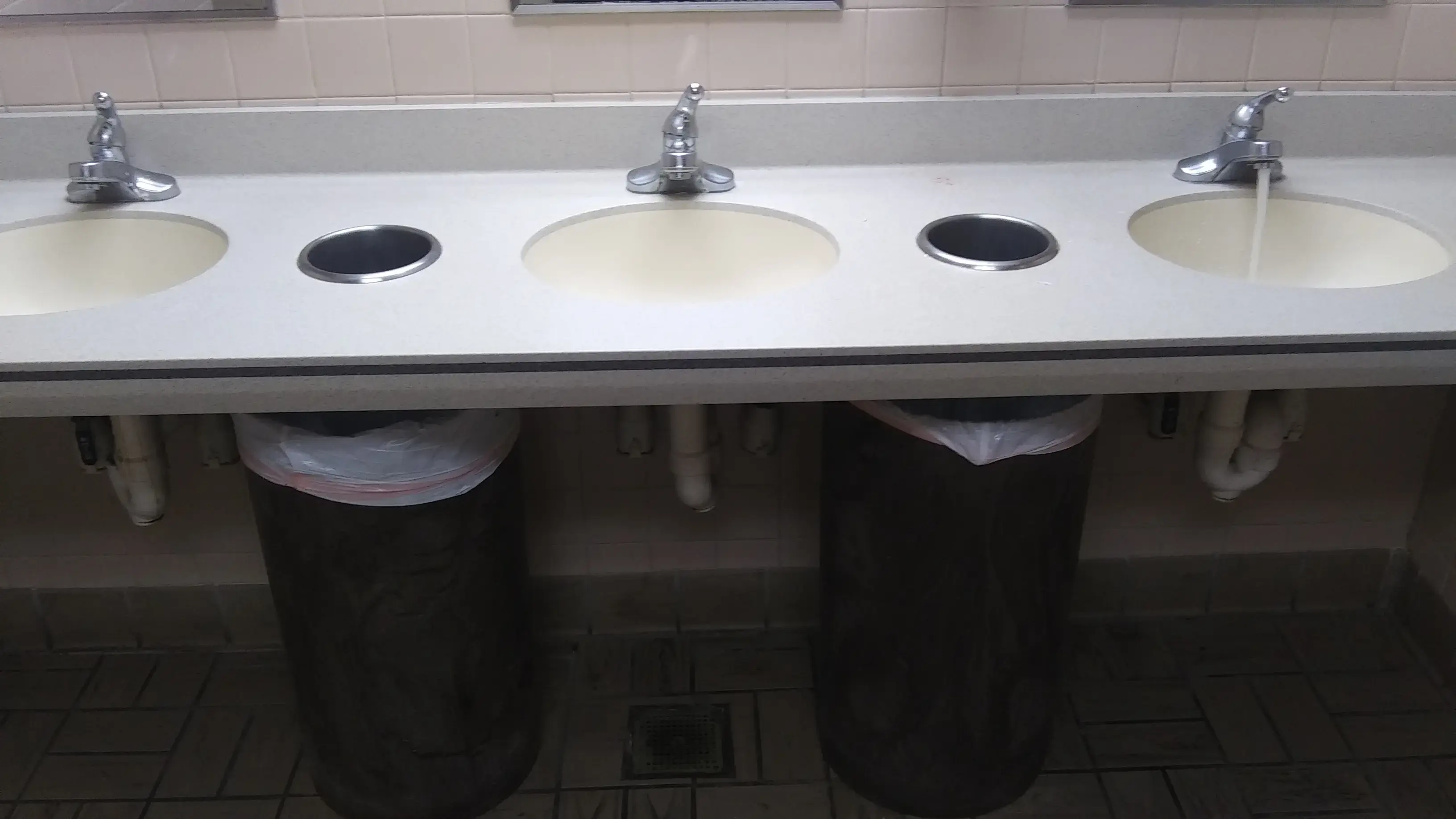 Peanut's Laundry thumbnail 9