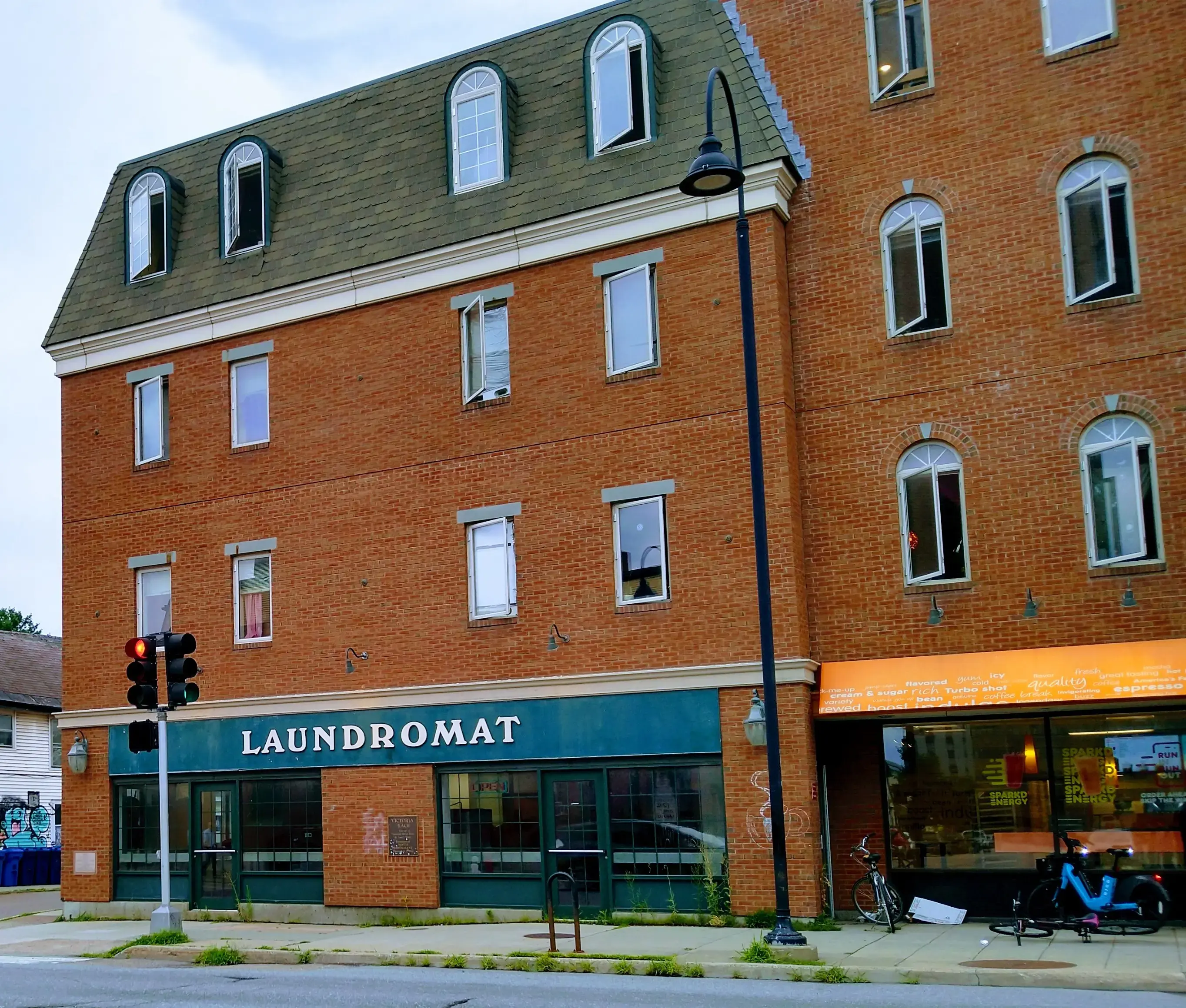 Pearl Street Laundromat thumbnail 4