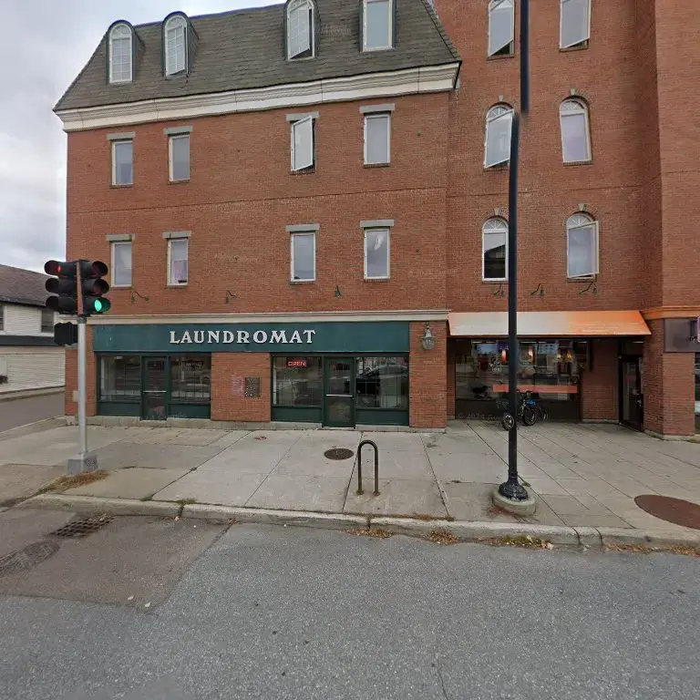 Pearl Street Laundromat - Image 20