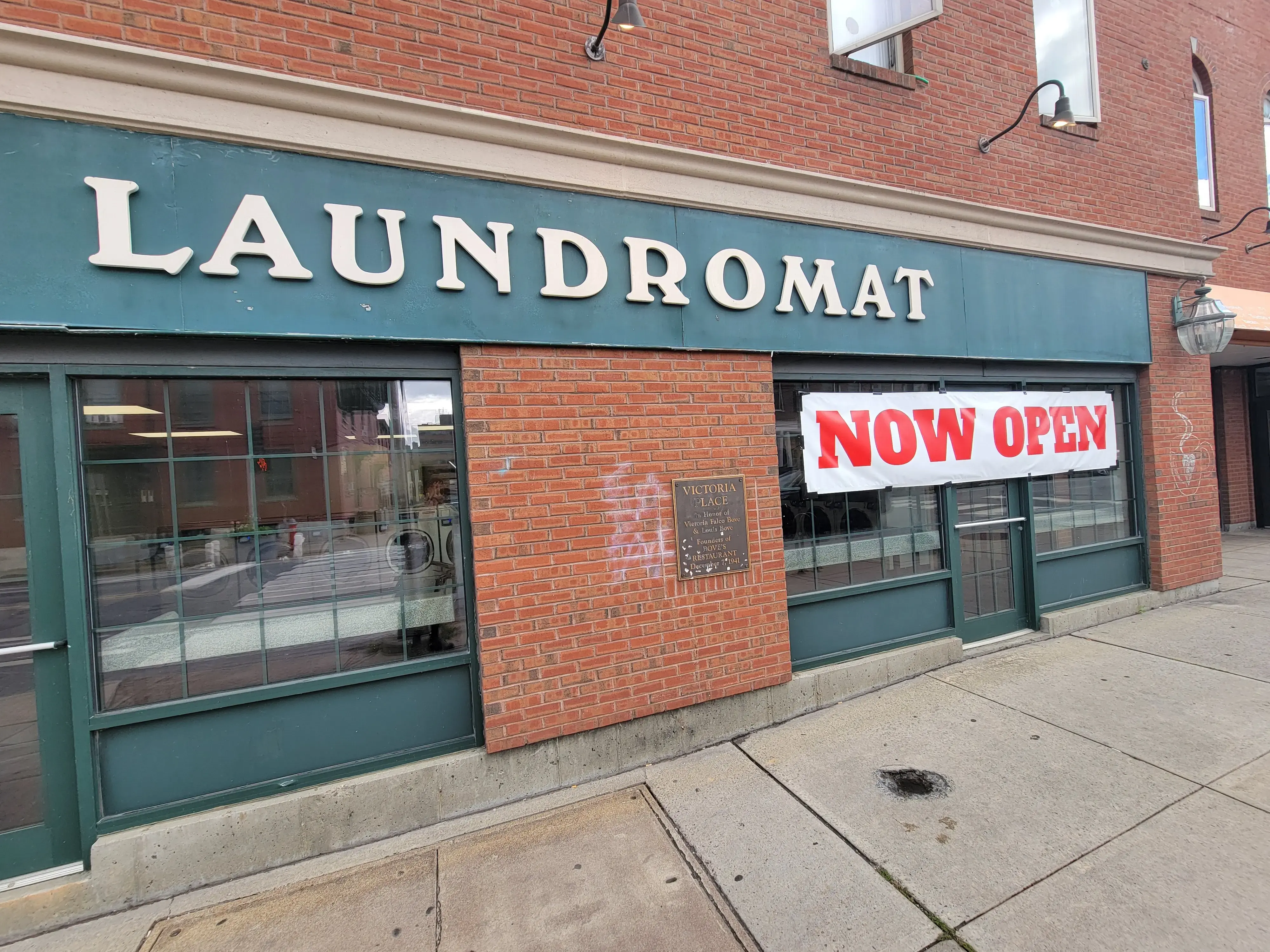 Pearl Street Laundromat - Image 2