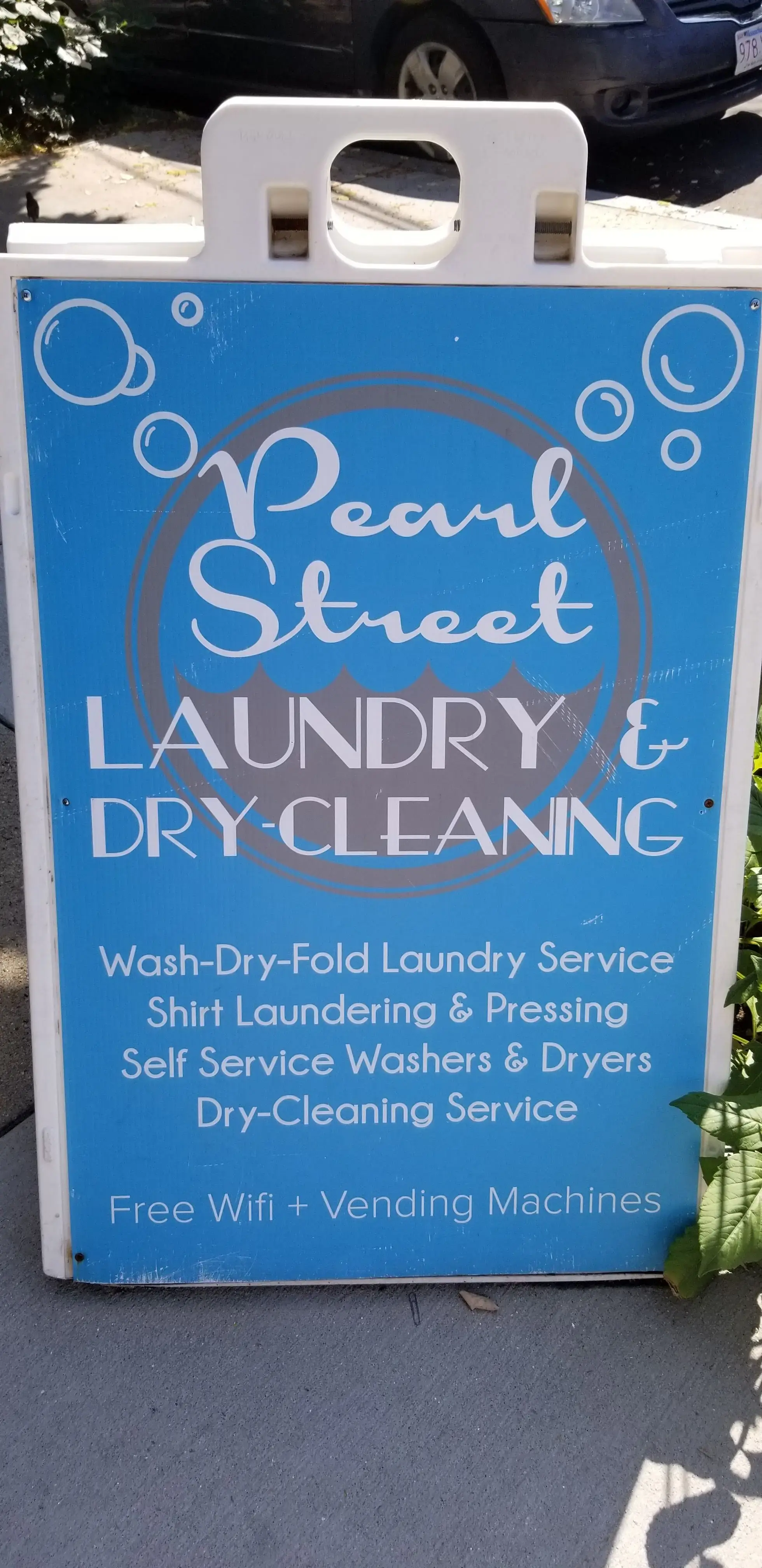 Pearl Street Laundry & Dry Cleaning thumbnail 14