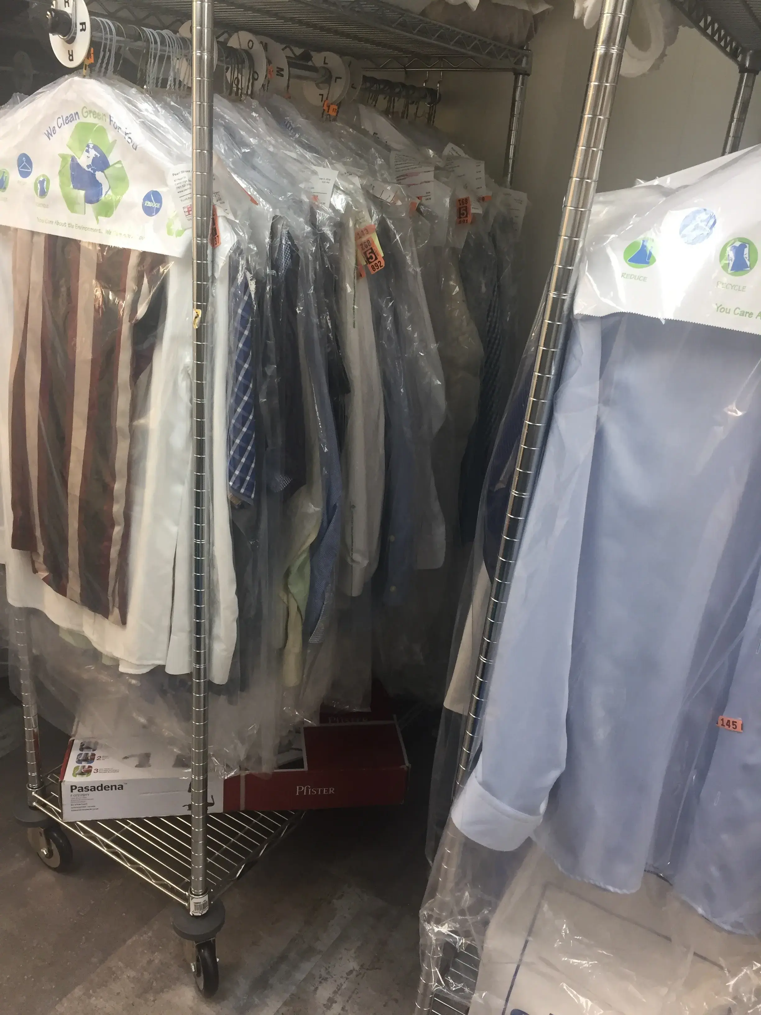 Pearl Street Laundry & Dry Cleaning thumbnail 17