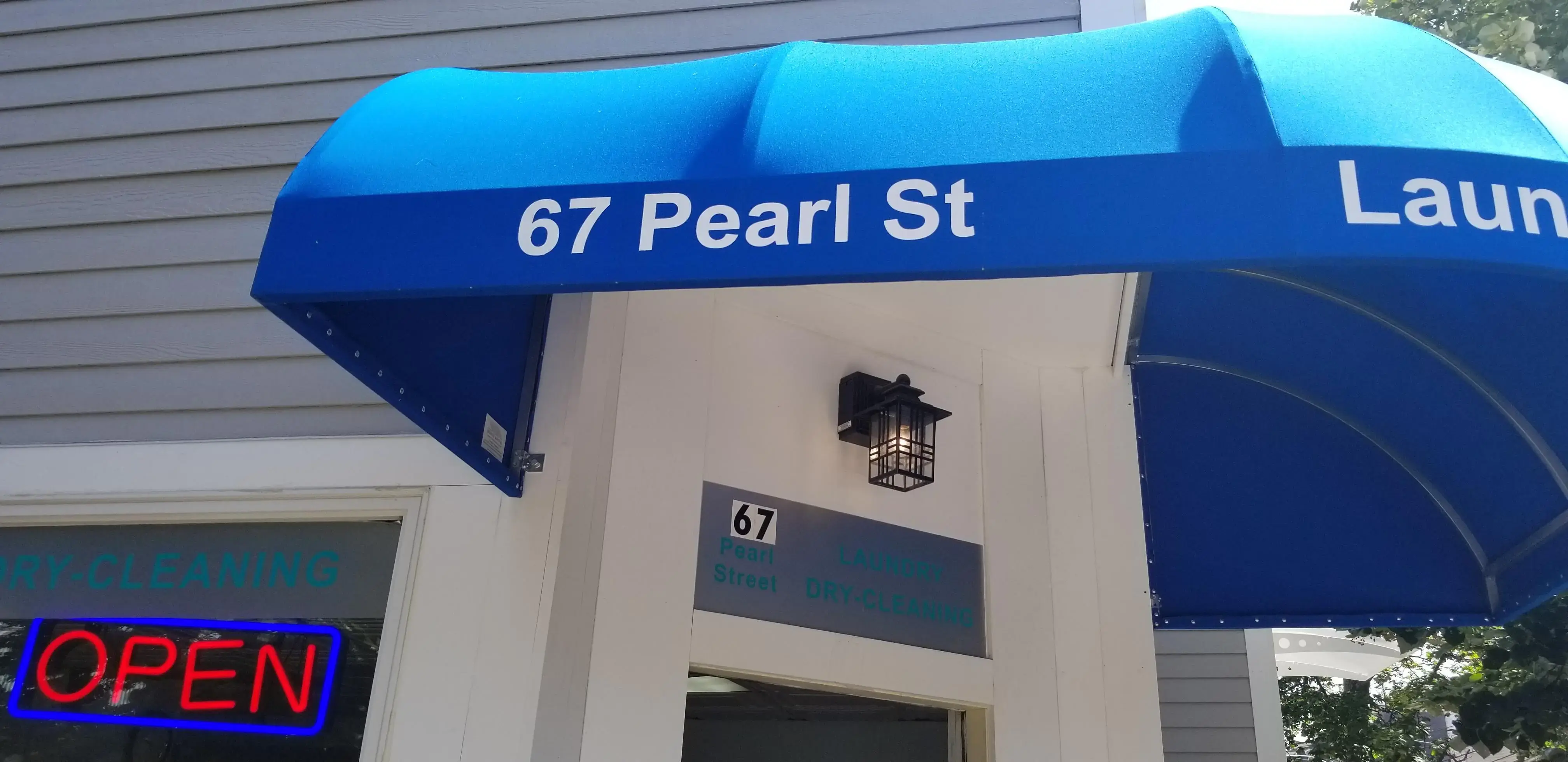 Pearl Street Laundry & Dry Cleaning - Image 10