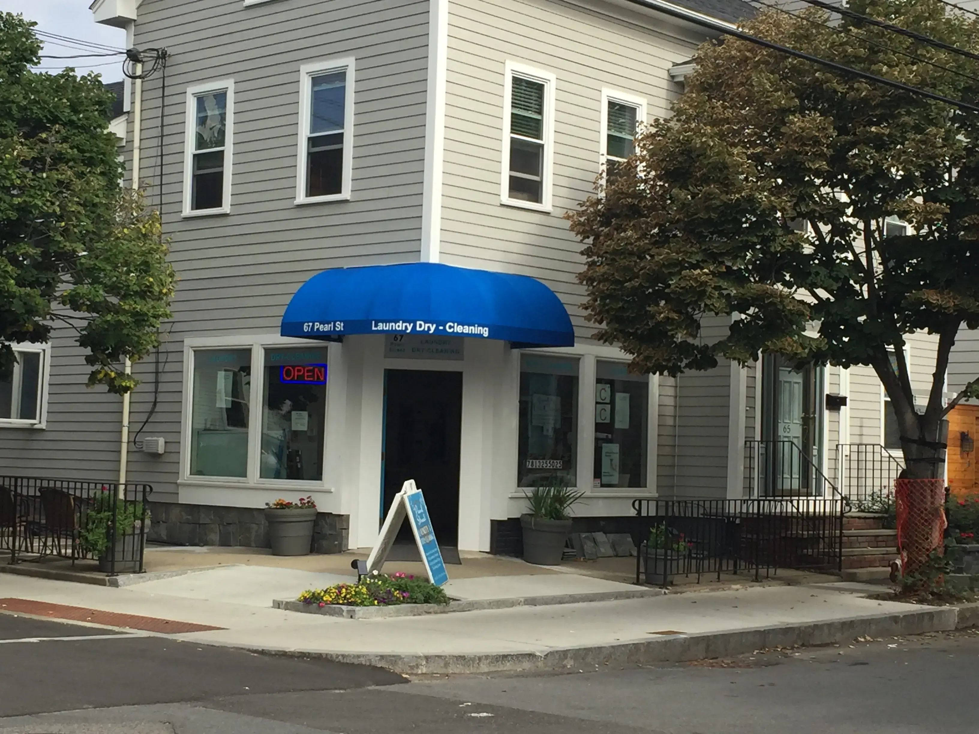 Pearl Street Laundry & Dry Cleaning thumbnail 1