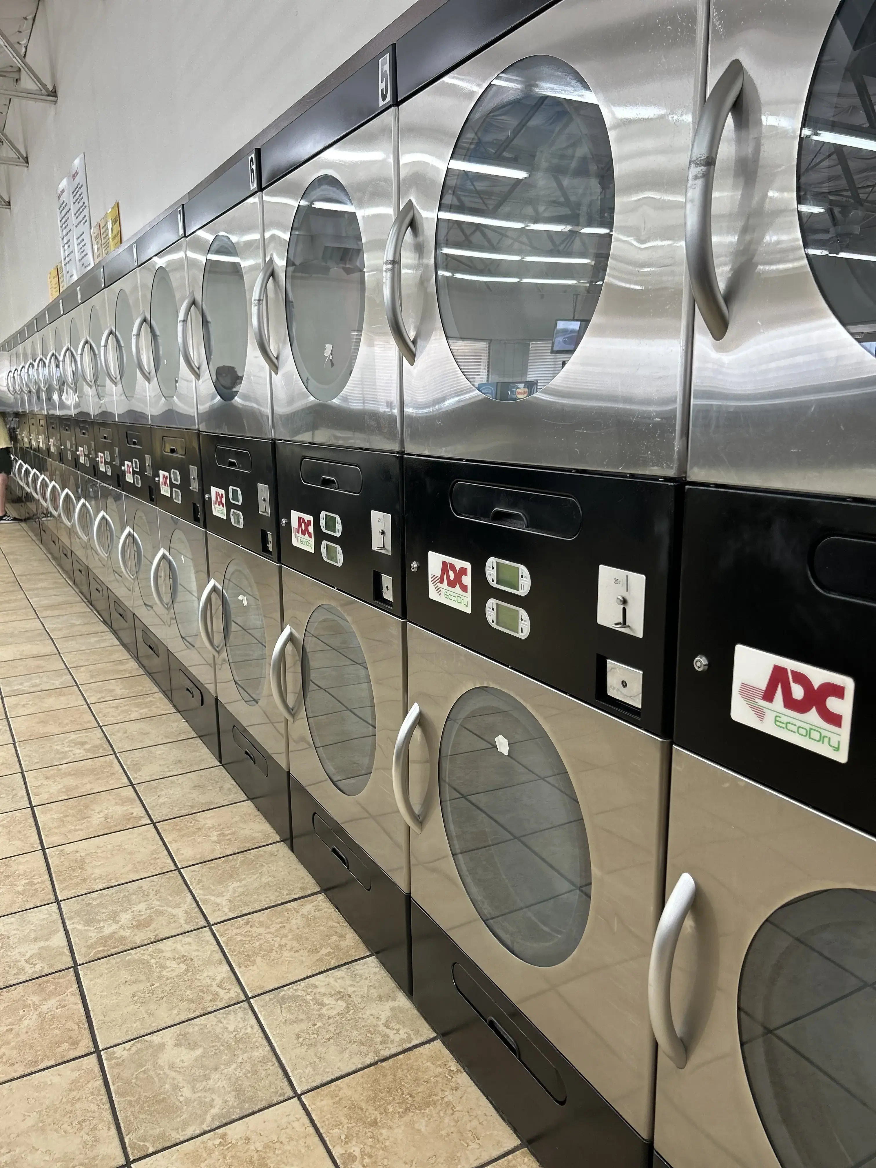 Peavy Wash & Dry - Image 15