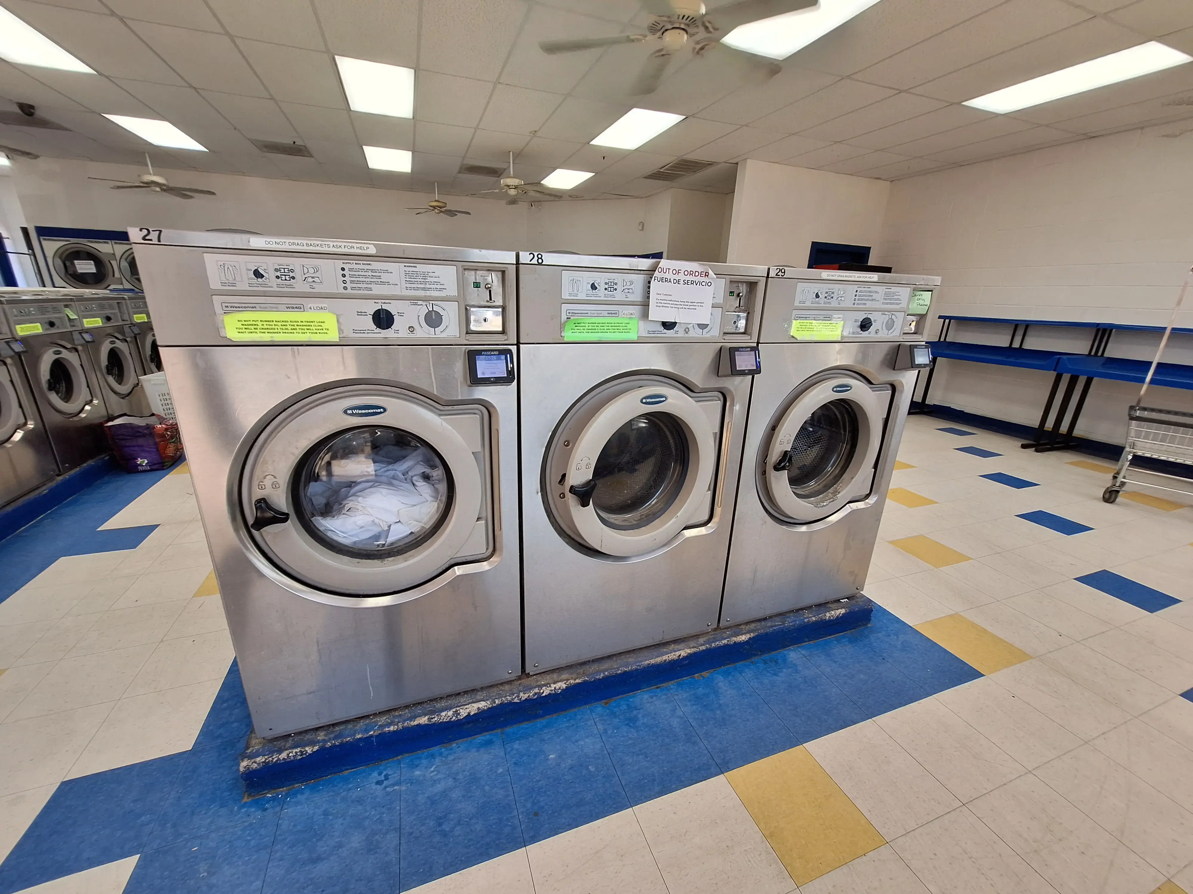Pecos Street Car Wash & Laundry - Image 1