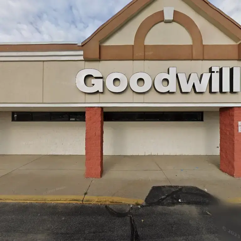 Peerless Cleaners - Image 4