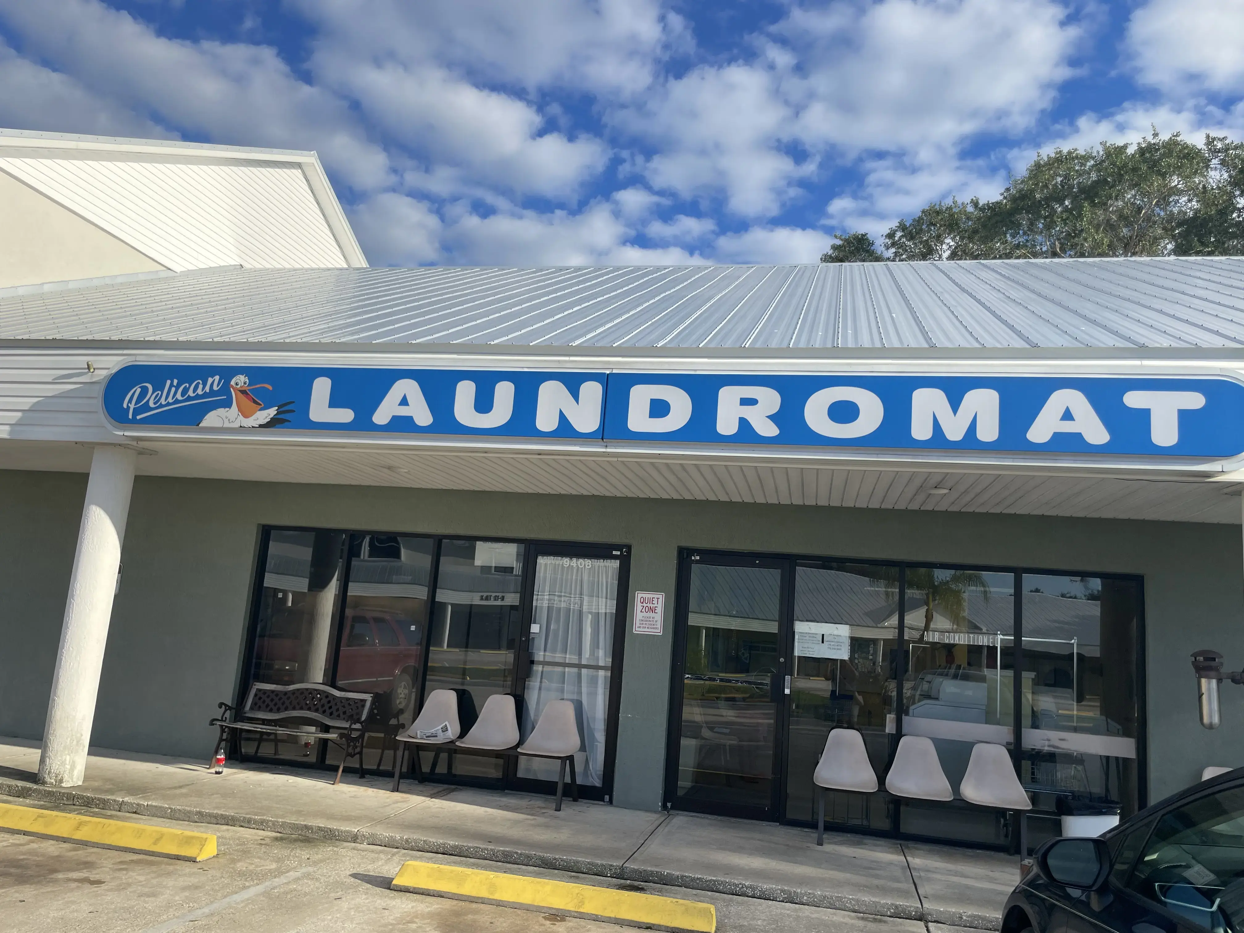 Pelican Laundromat thumbnail 7