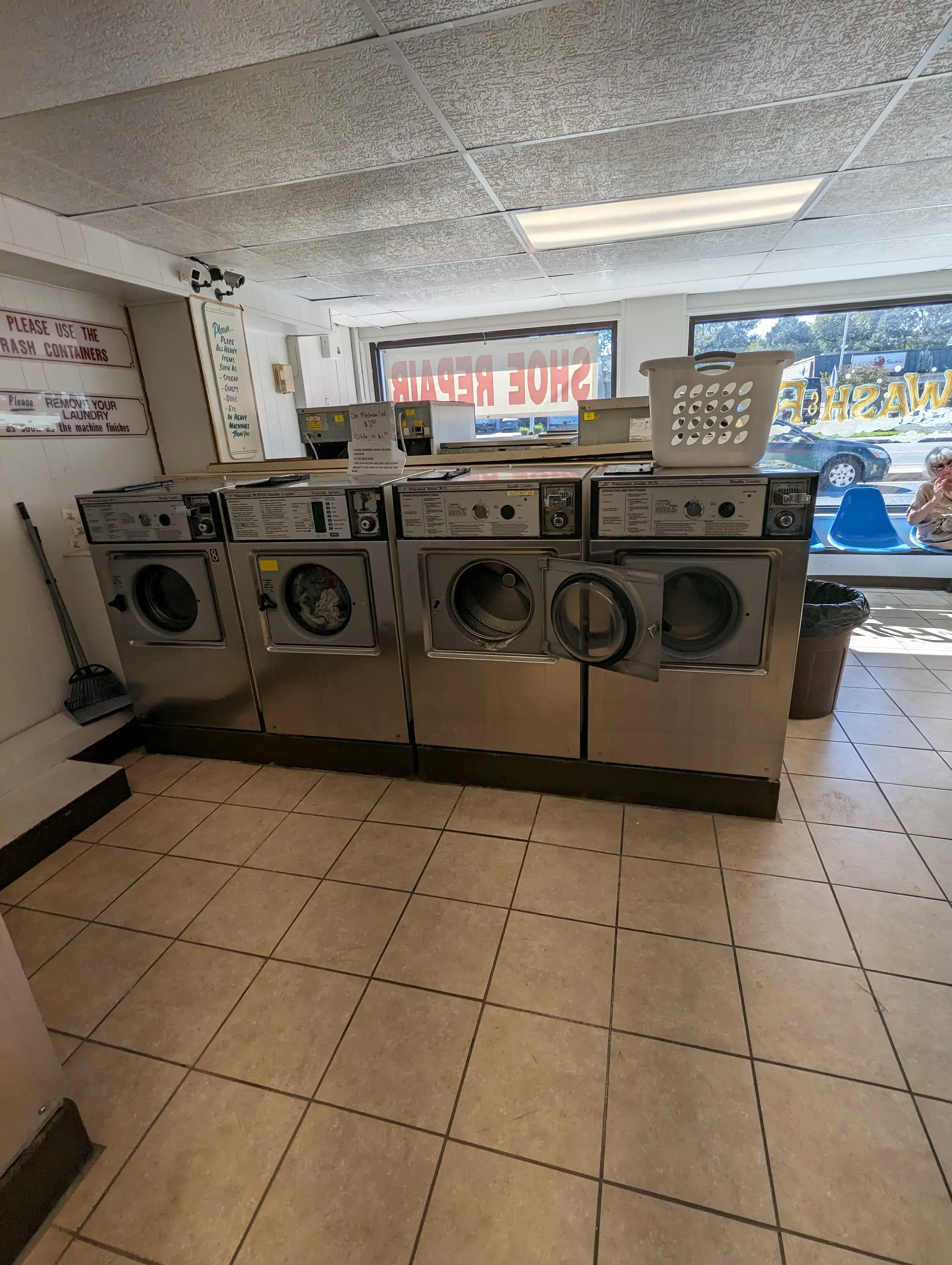 Peninsula Cleaners & Bethany Beach Laundromat thumbnail 12