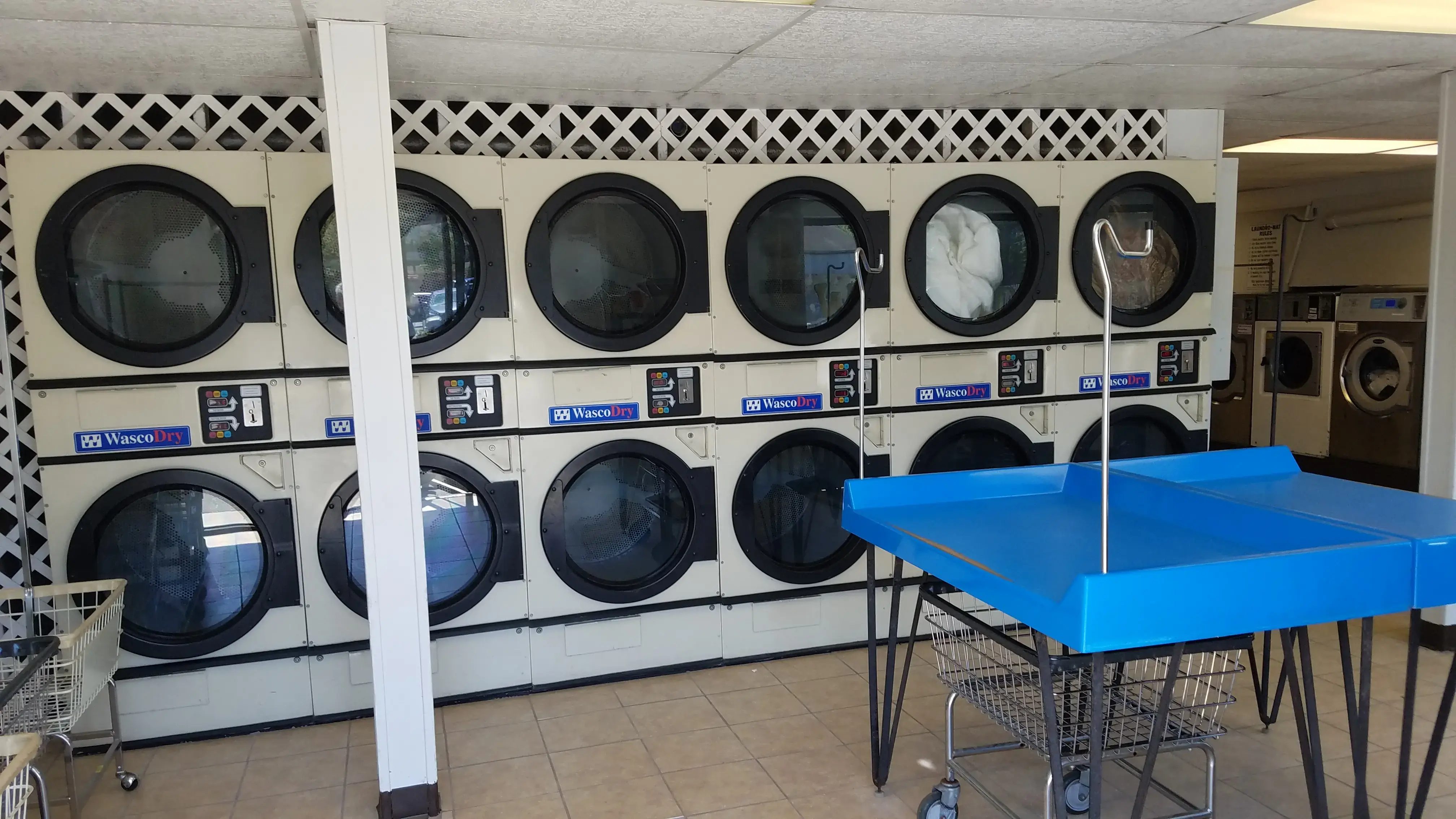 Peninsula Cleaners & Bethany Beach Laundromat thumbnail 17
