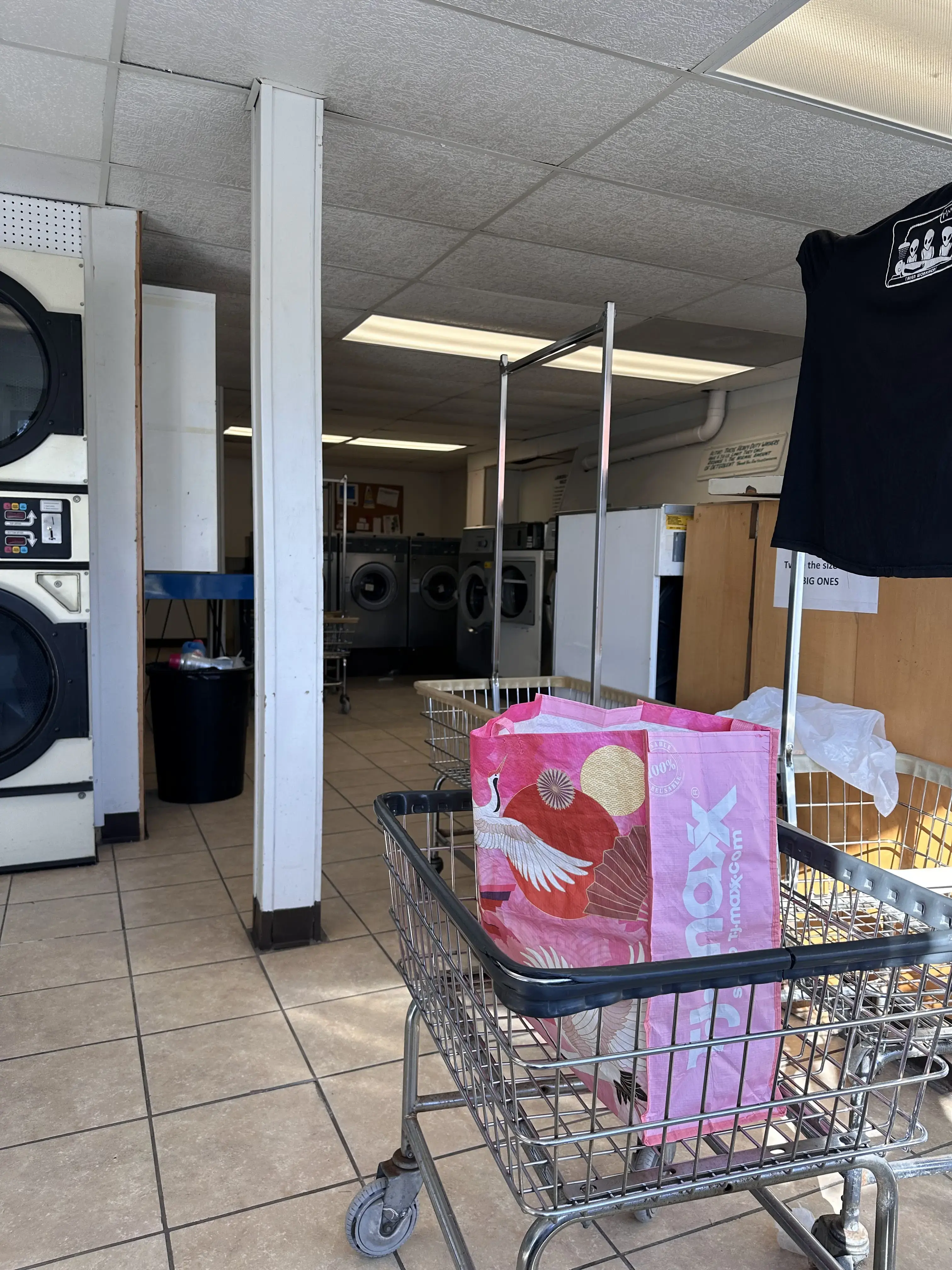 Peninsula Cleaners & Bethany Beach Laundromat - Image 4