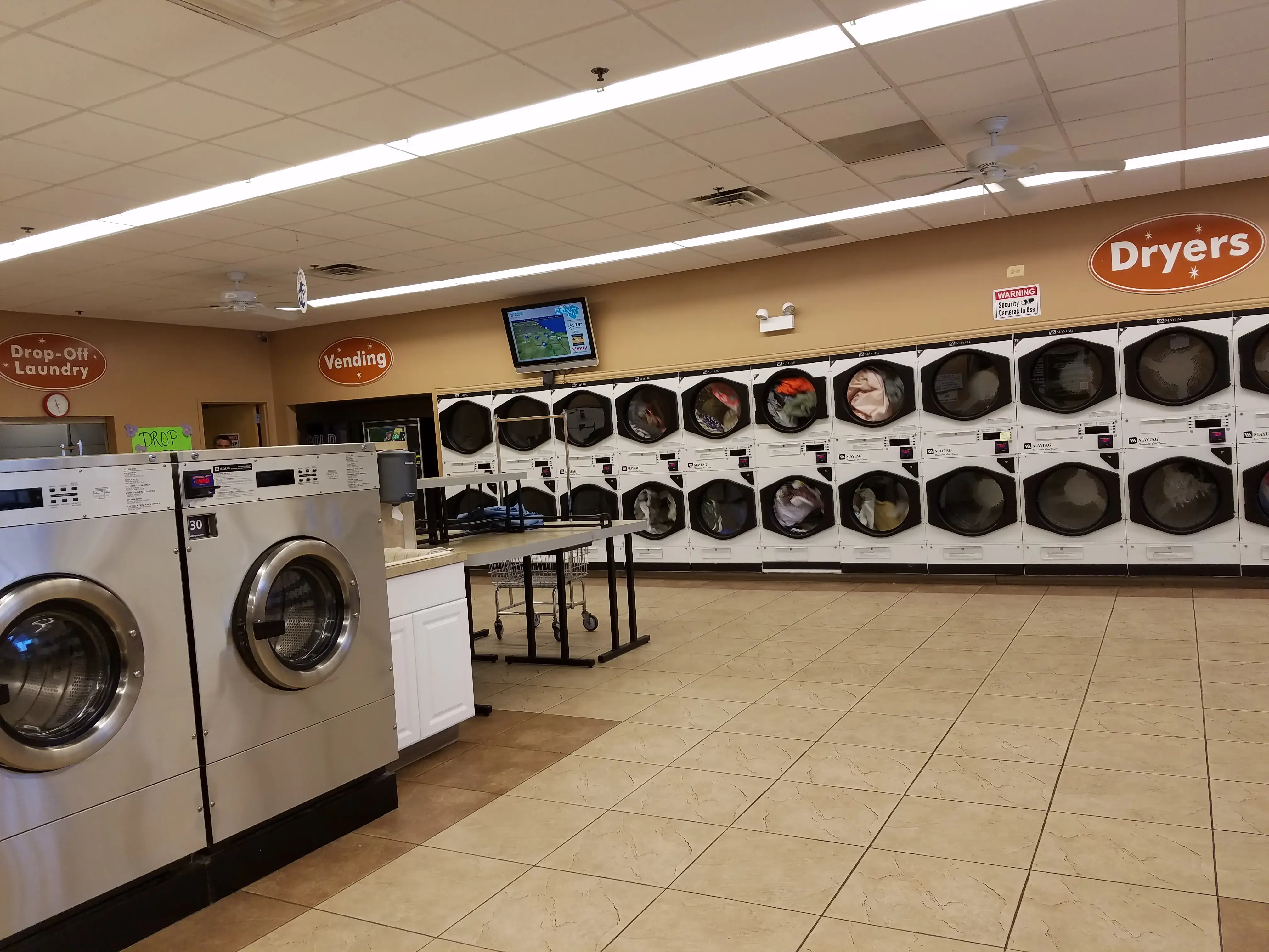 Pensacola plaza Laundromat thumbnail 18