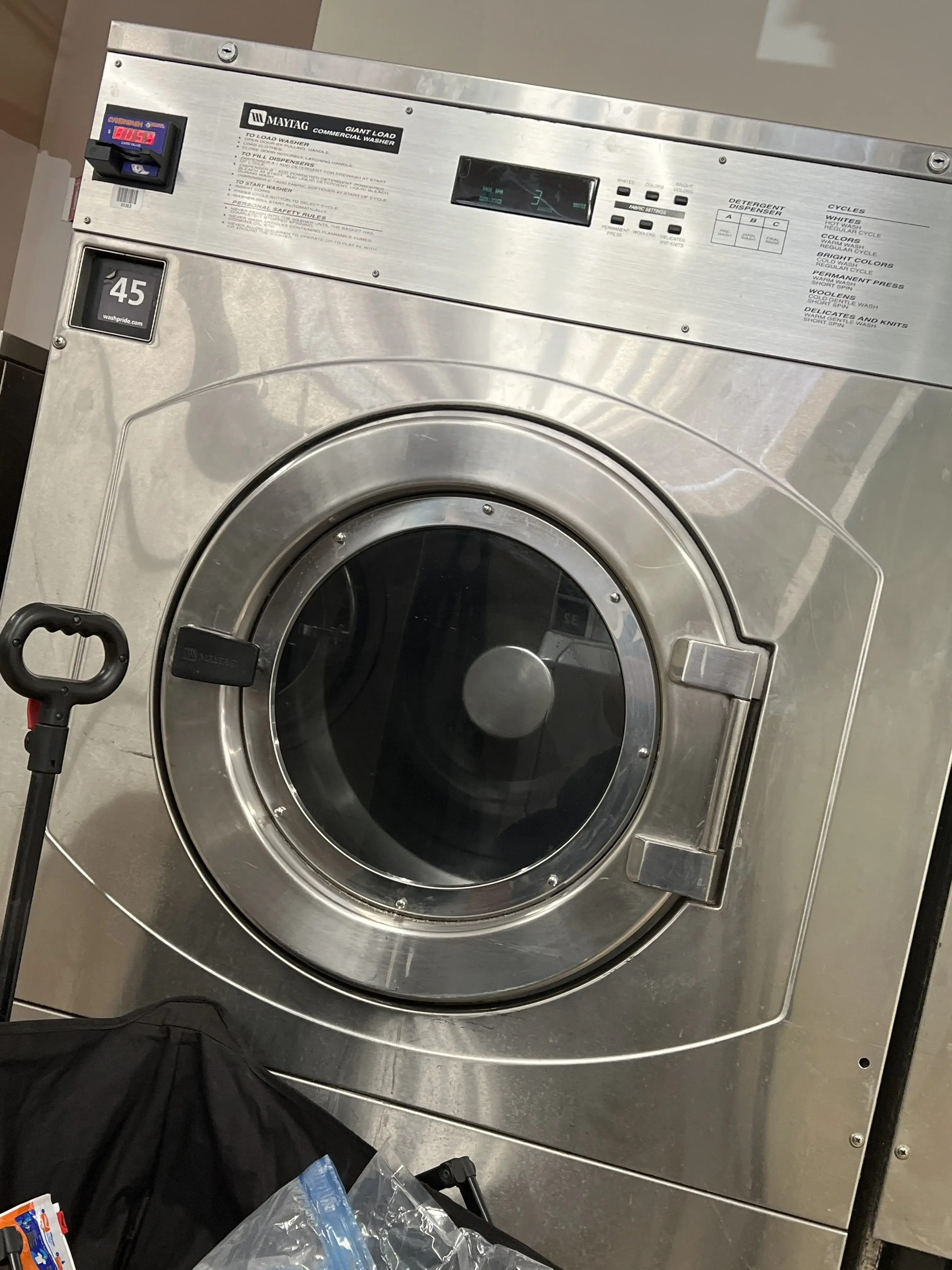 Pensacola plaza Laundromat thumbnail 19