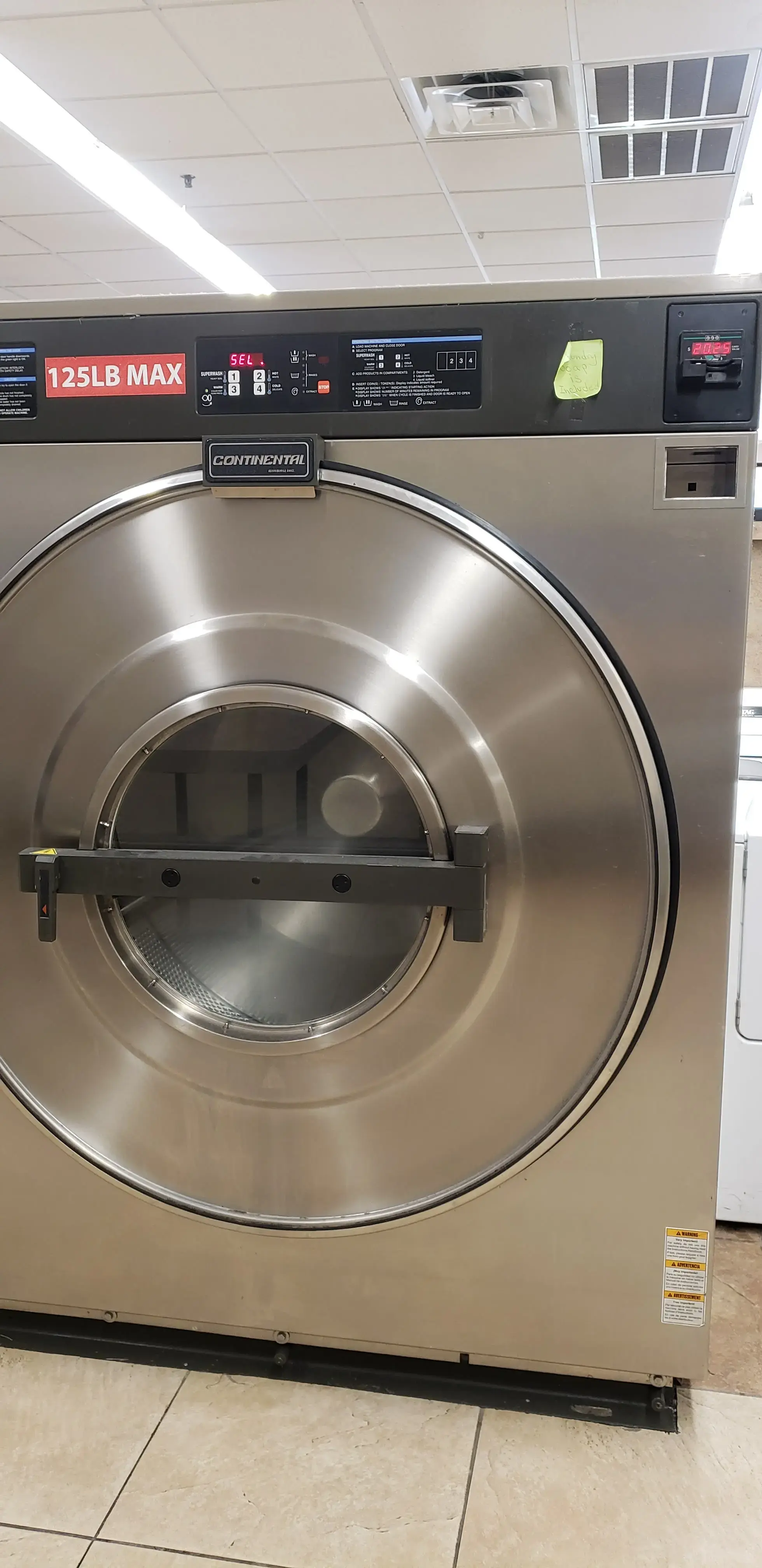 Pensacola plaza Laundromat thumbnail 15