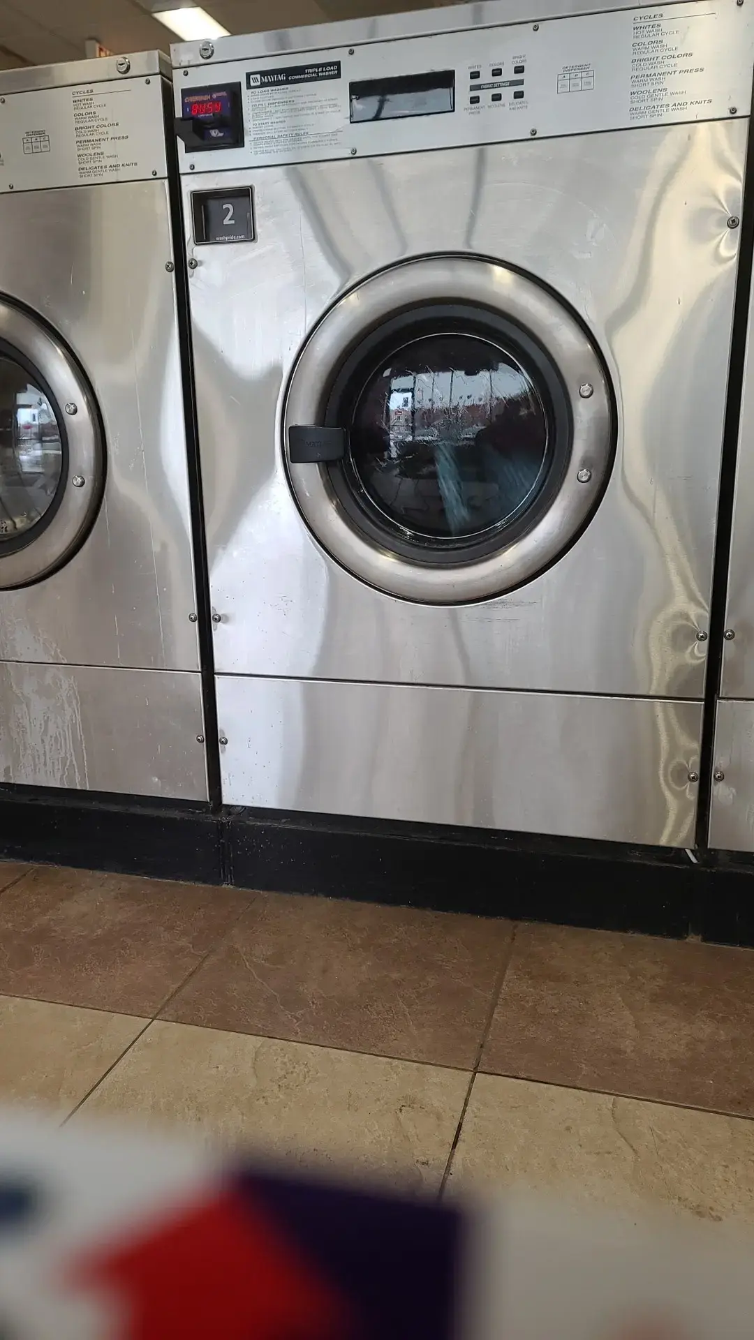 Pensacola plaza Laundromat - Image 17