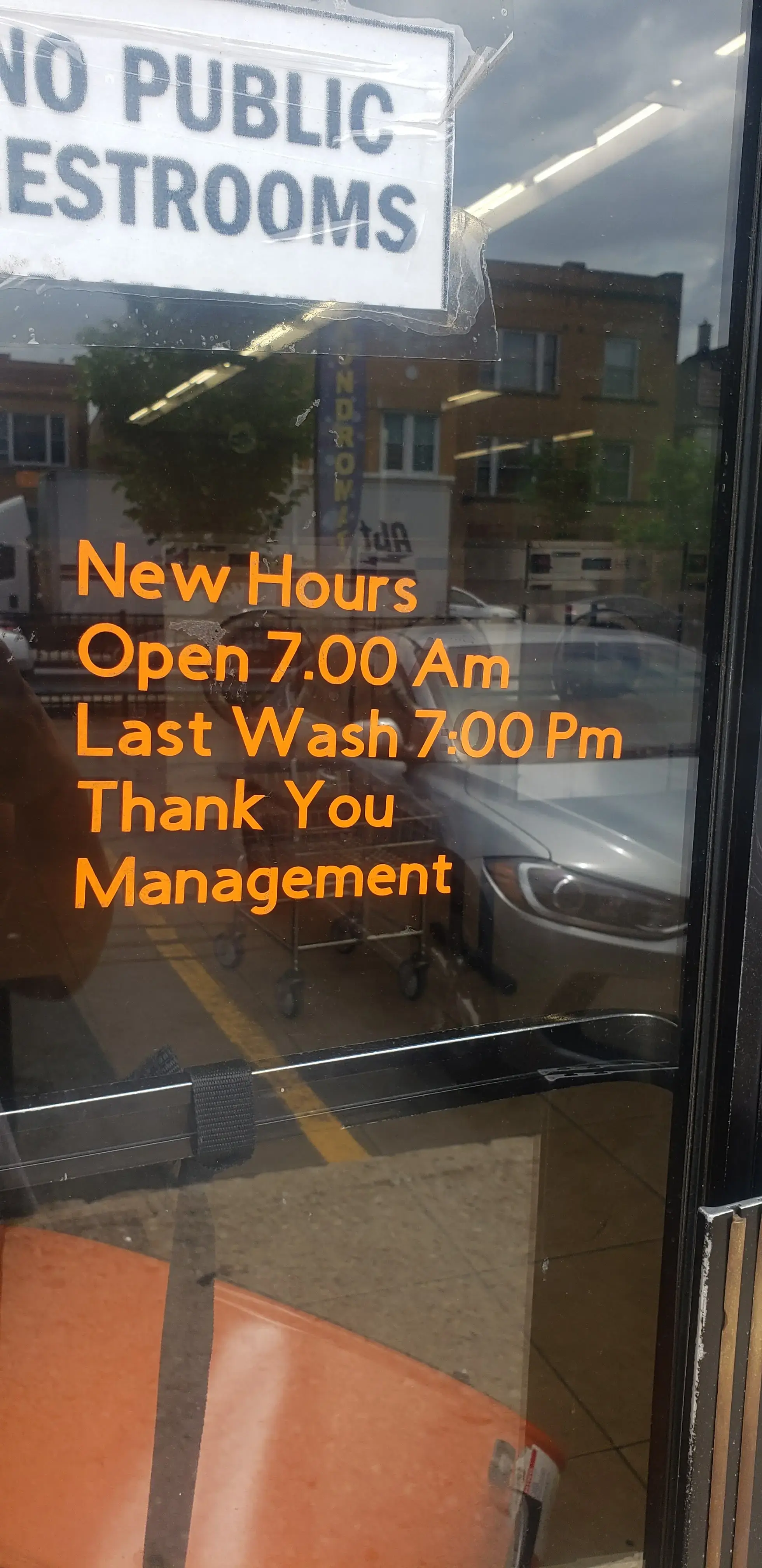 Pensacola plaza Laundromat - Image 11