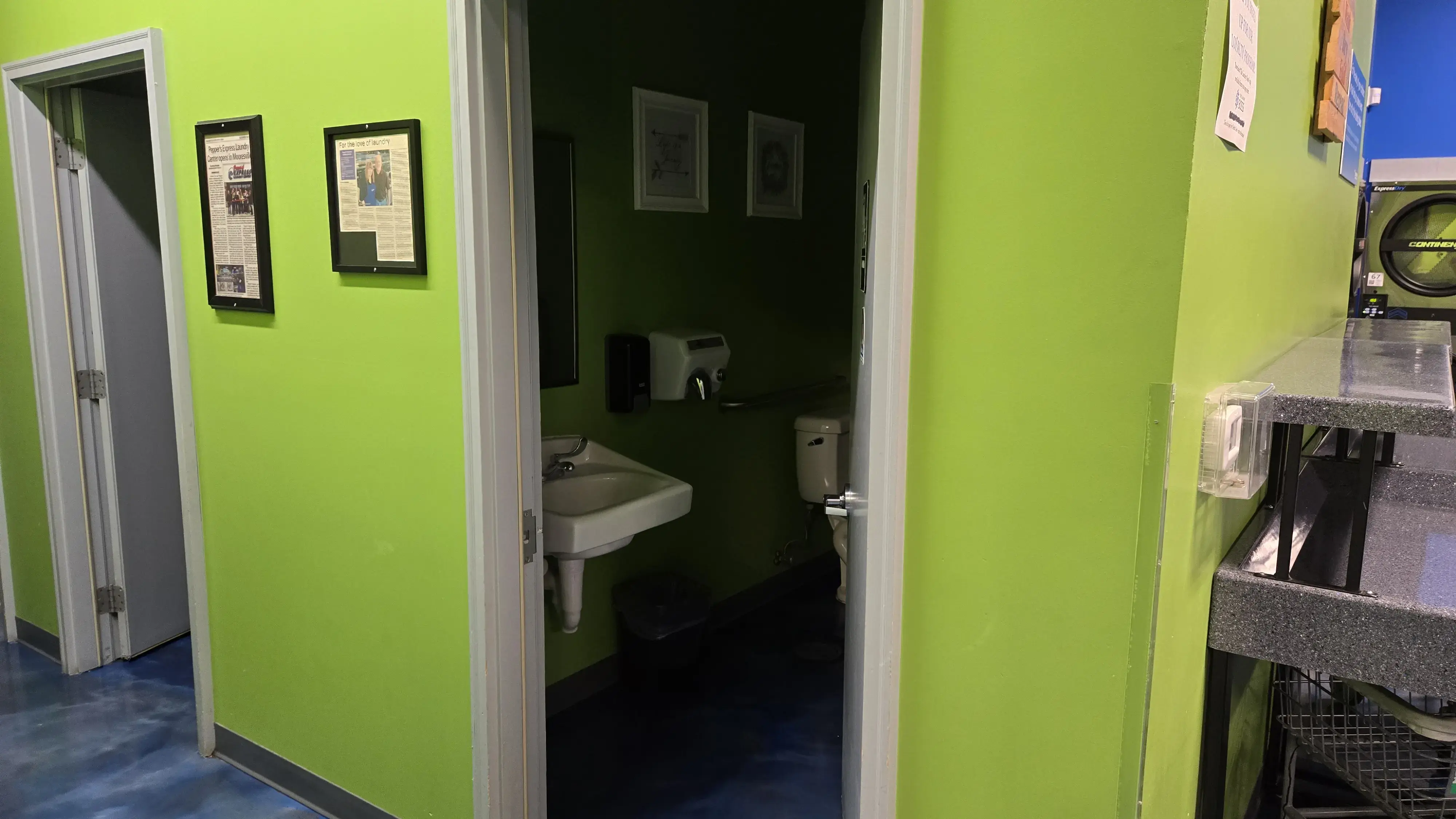 Pepper's Express Laundry Center - Image 15