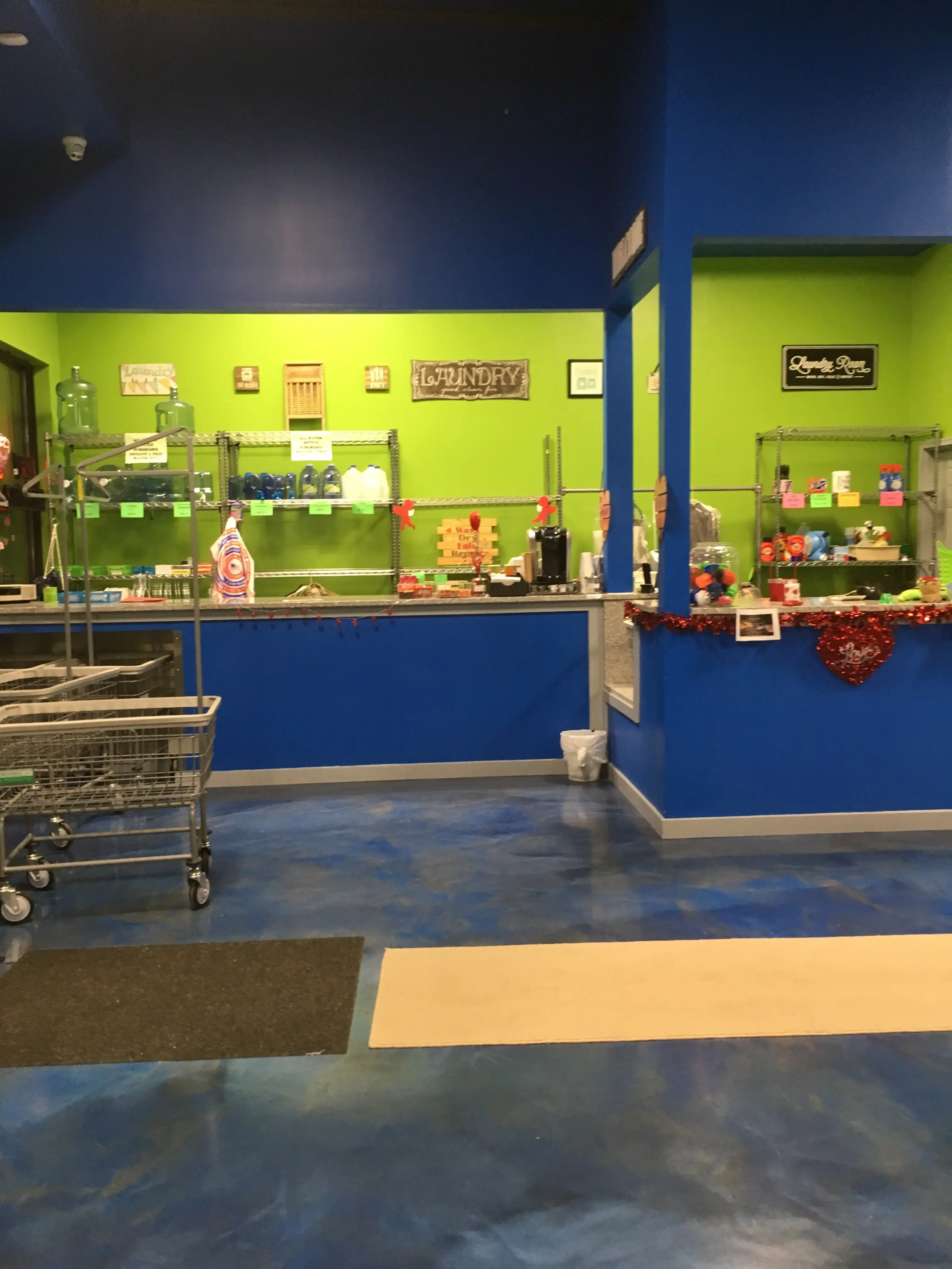 Pepper's Express Laundry Center - Image 14