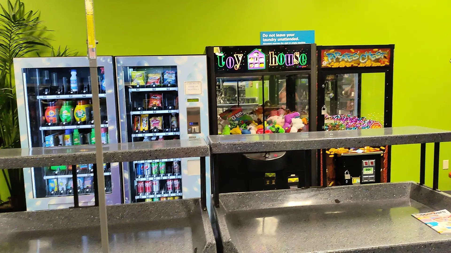 Pepper's Express Laundry Center - Image 11