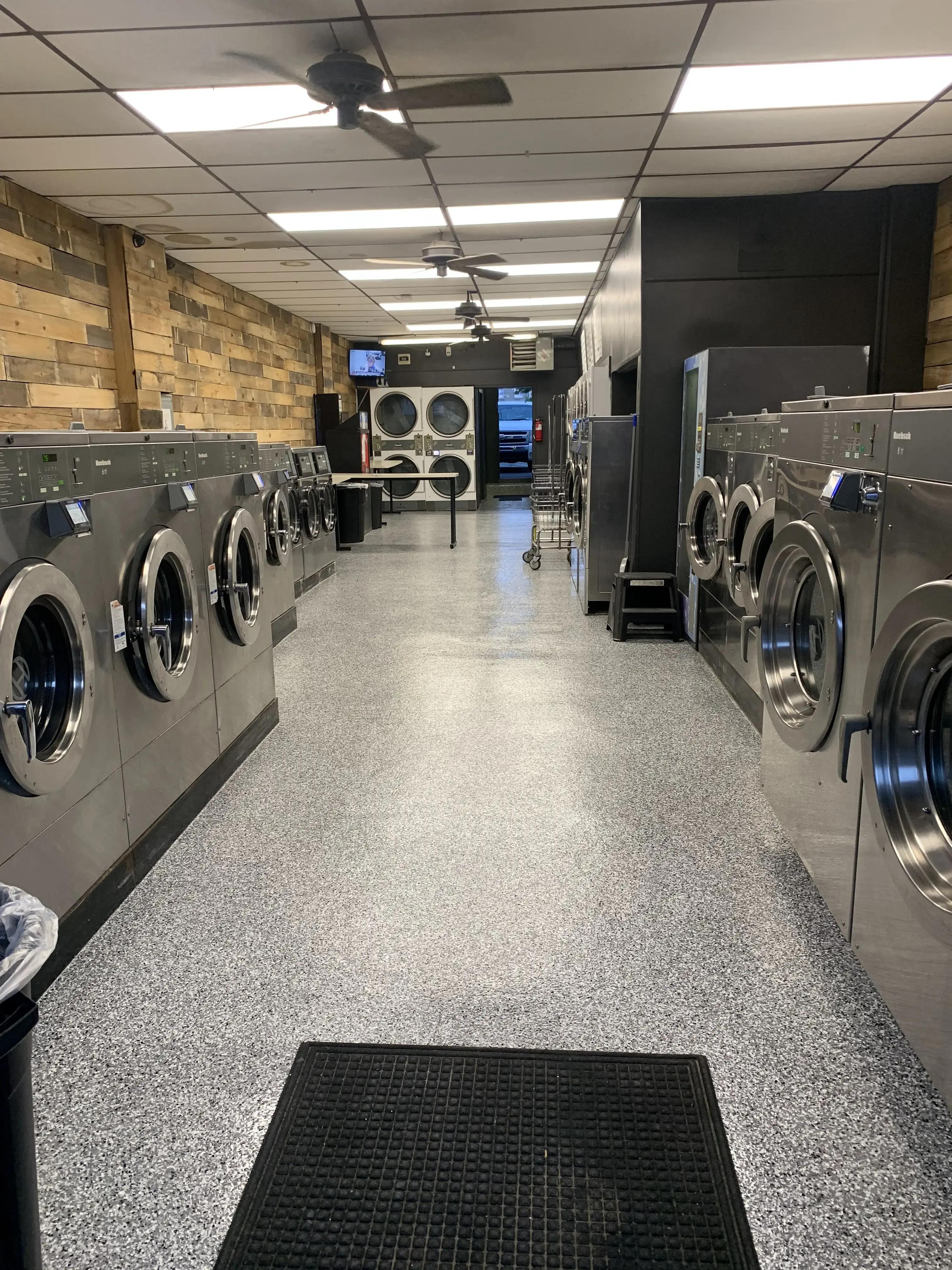 Peppy Wash Laundromat thumbnail 15