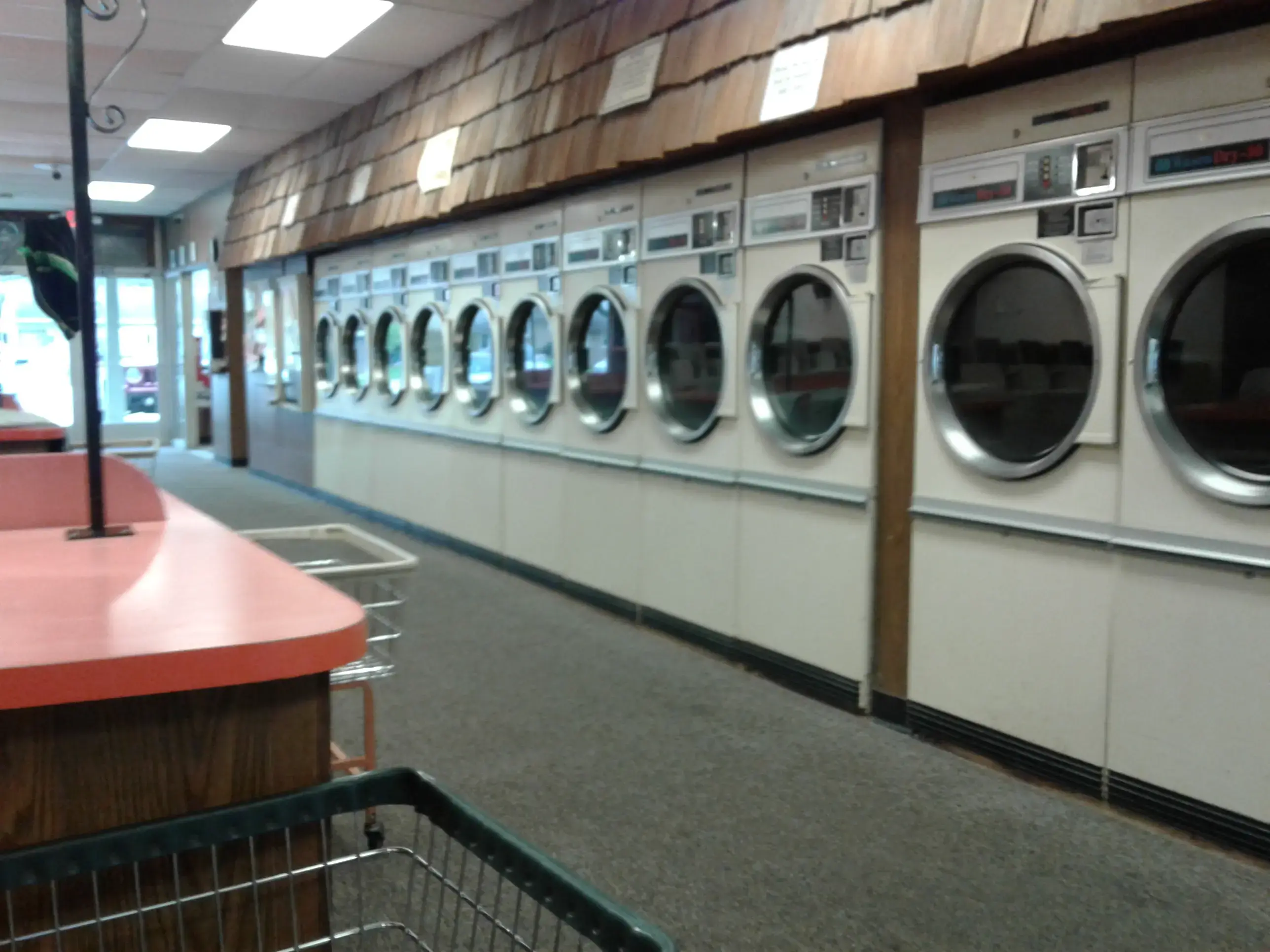 Perfectionist Laundry Services thumbnail 12
