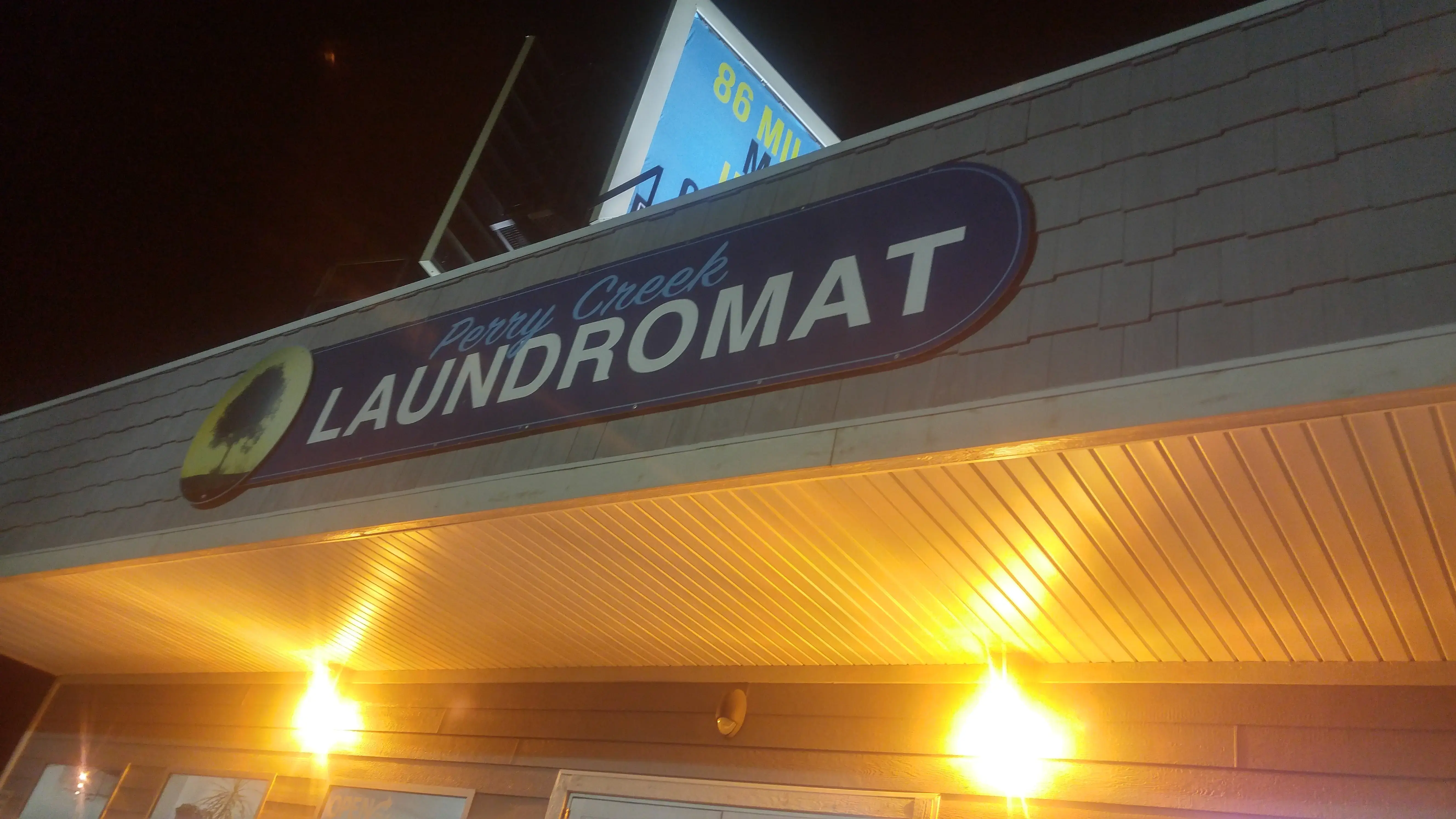 Perry Creek Laundromat thumbnail 6