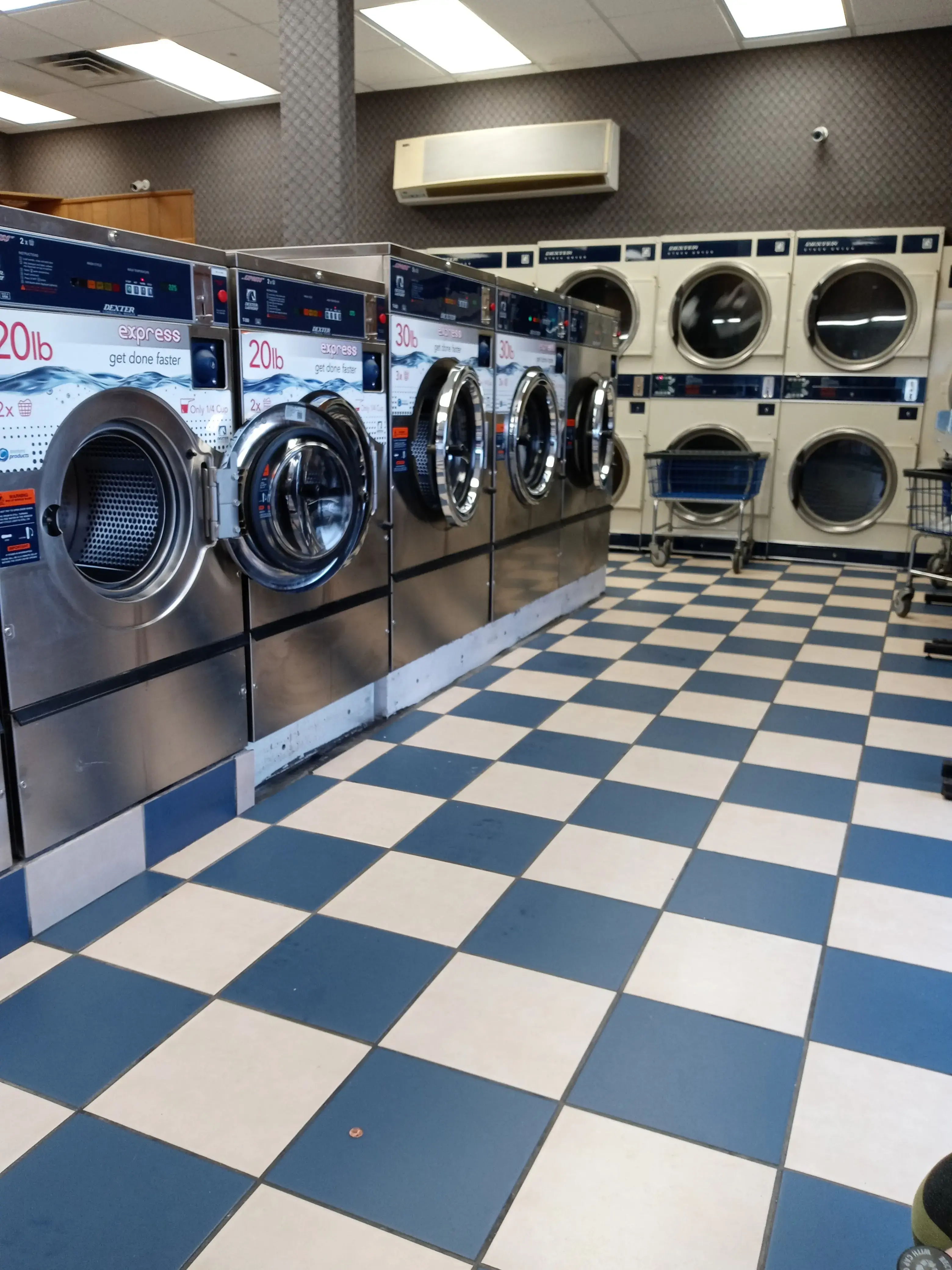 Perry Launderette thumbnail 10