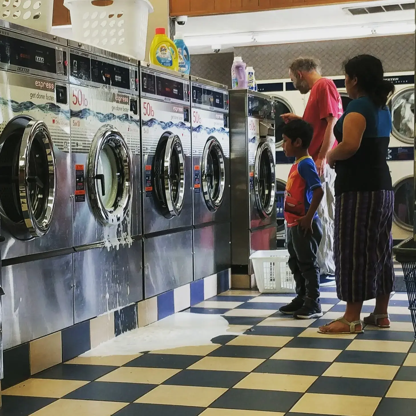 Perry Launderette thumbnail 9